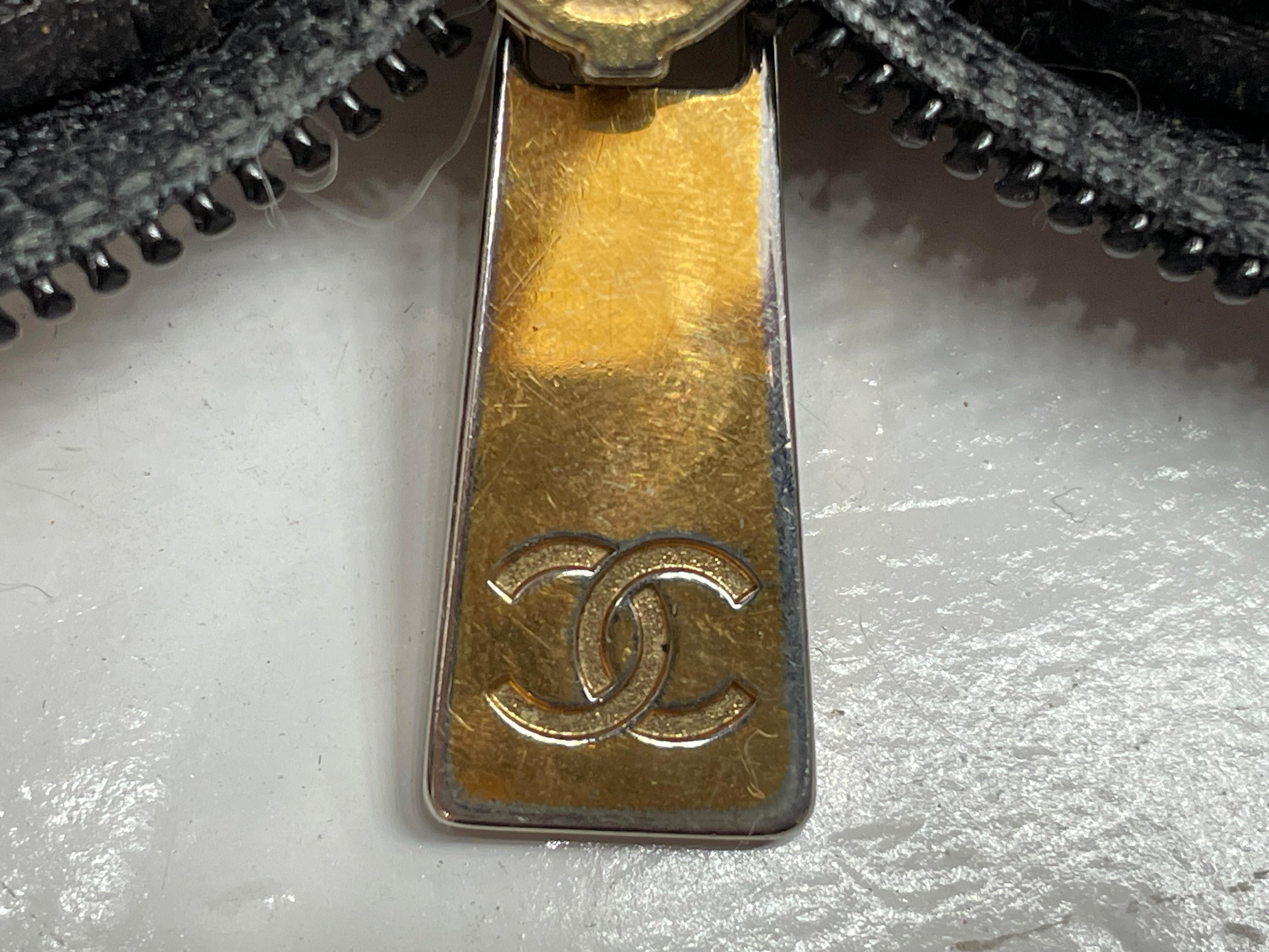 CHANEL Black Leather Wallet with Stitched Logo 5