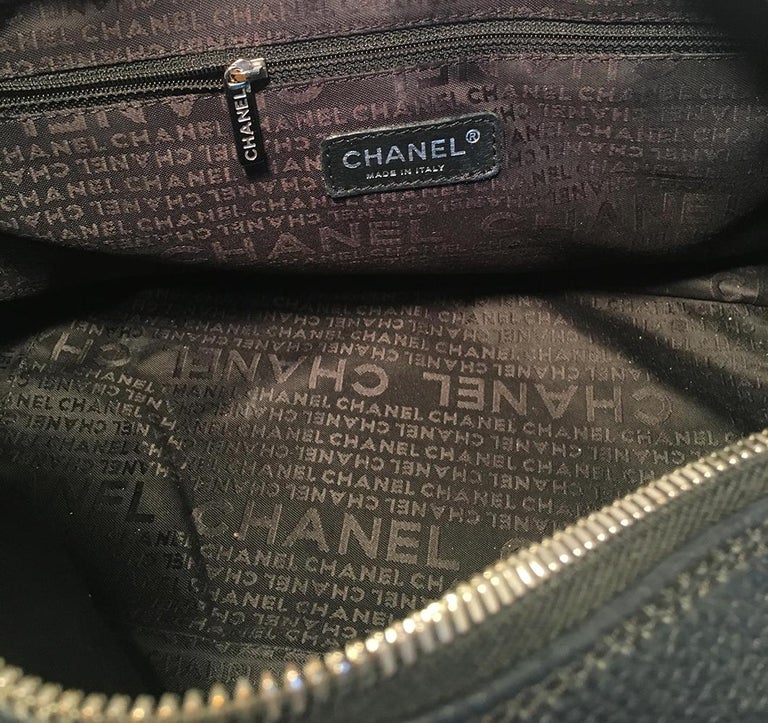 Chanel Black Leather Zip and Tassel Pull Tote Bag For Sale at 1stdibs