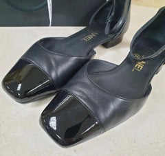 Chanel Black Leatjer Toe Flat Sandals