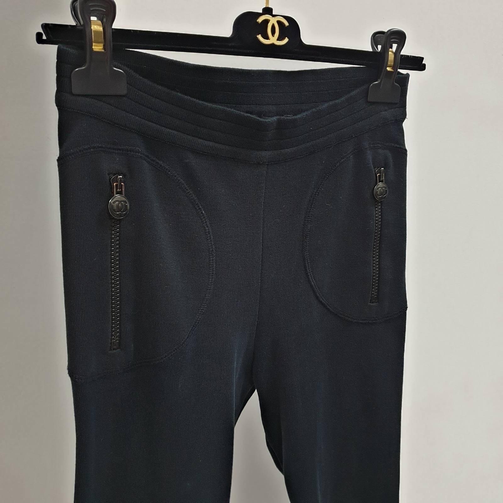Lange Chanel-Shorts in Schwarz Damen im Angebot