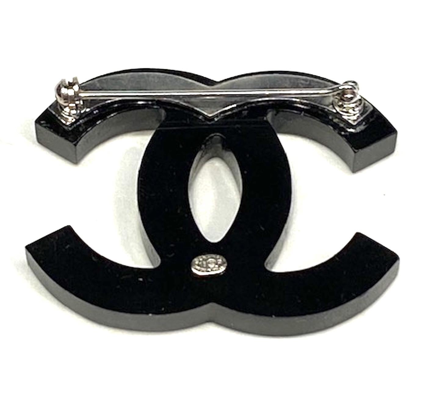 Chanel Black Lucite CC Logo Pin, Spring 2018 Collection 2