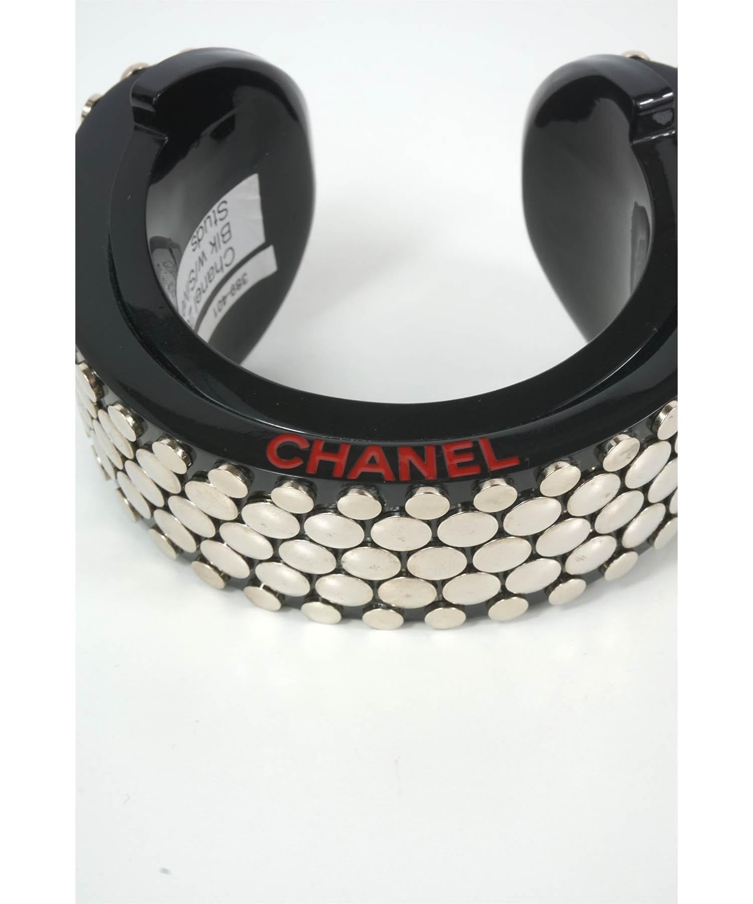 Chanel Black Lucite Cuff Bracelet Embellished with Silver Metal Studs 2005 In Excellent Condition For Sale In Carmel, CA