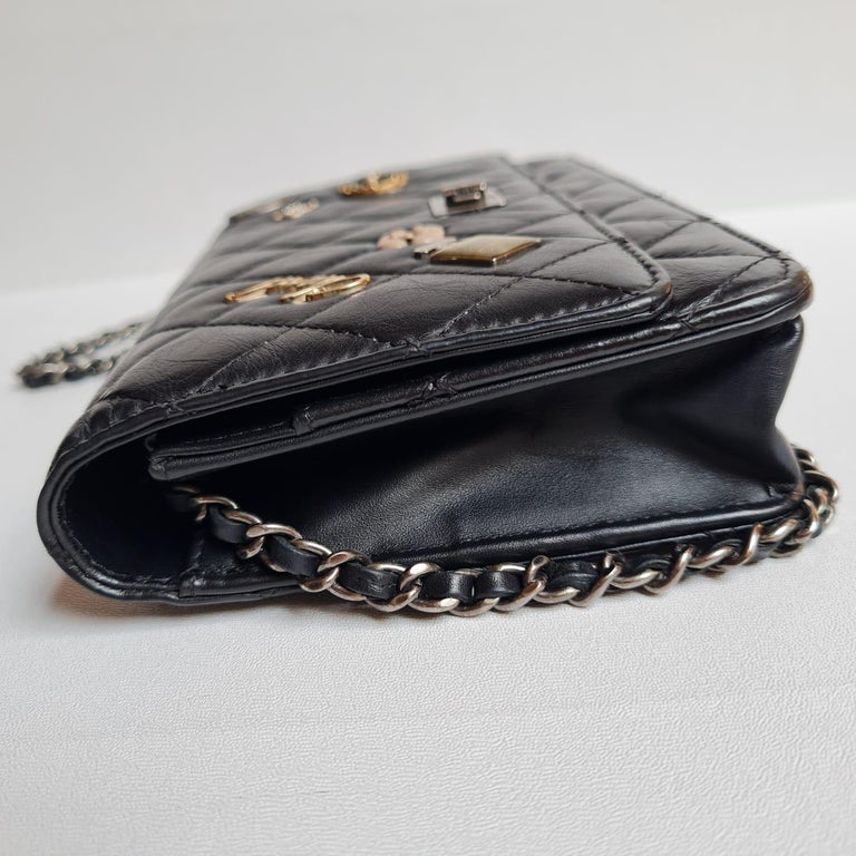 black chanel wallet purse crossbody