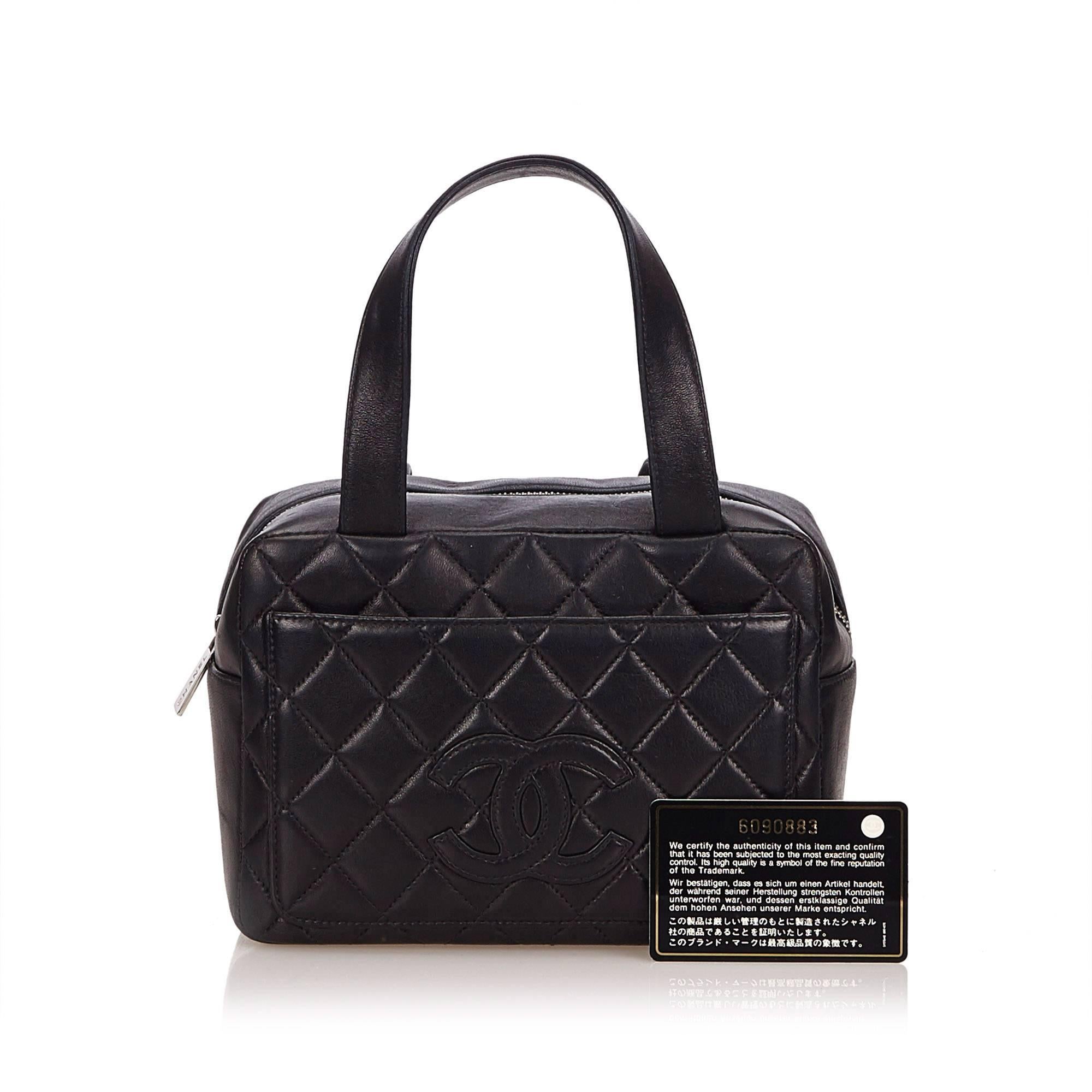 Chanel Black Matelasse Lambskin Leather Handbag For Sale 6