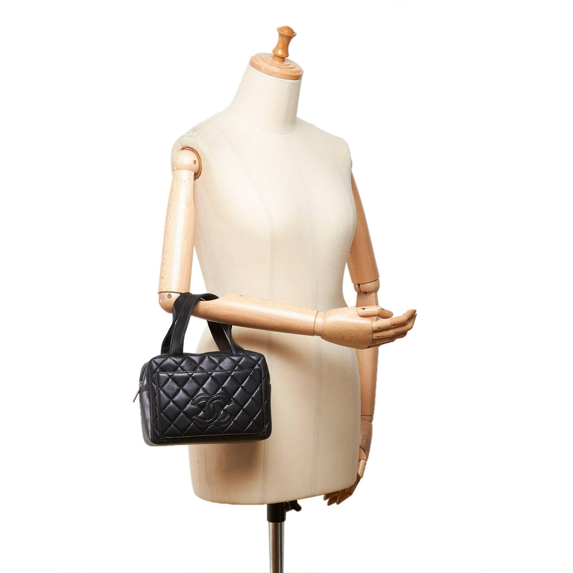 Chanel Black Matelasse Lambskin Leather Handbag For Sale 5