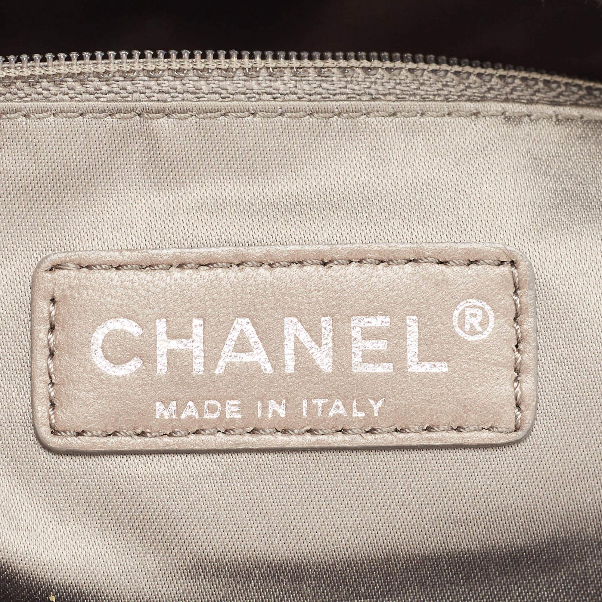 Chanel Black Matte Leather Large Luxe Ligne Bowler Bag 6
