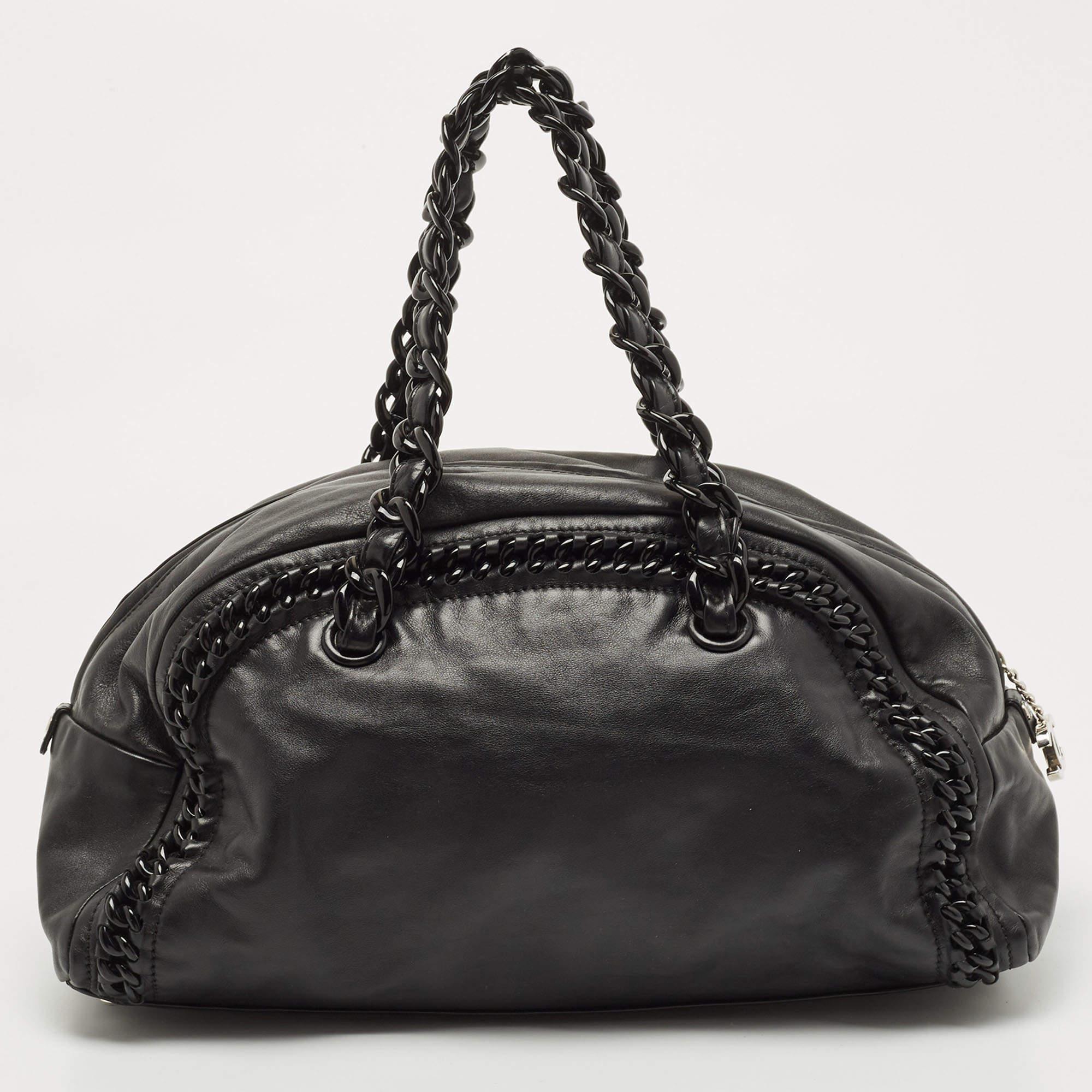Women's Chanel Black Matte Leather Large Luxe Ligne Bowler Bag
