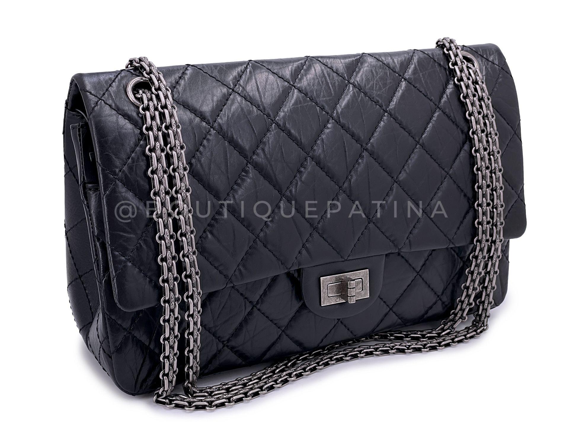 Store item: 66867
The reissue ligne is known and coveted by Chanel lovers as the original Chanel classic model, before the interlocking CC's were released. The rectangular mademoiselle lock, quilted aged calfskin and aged bijoux chain are hallmarks