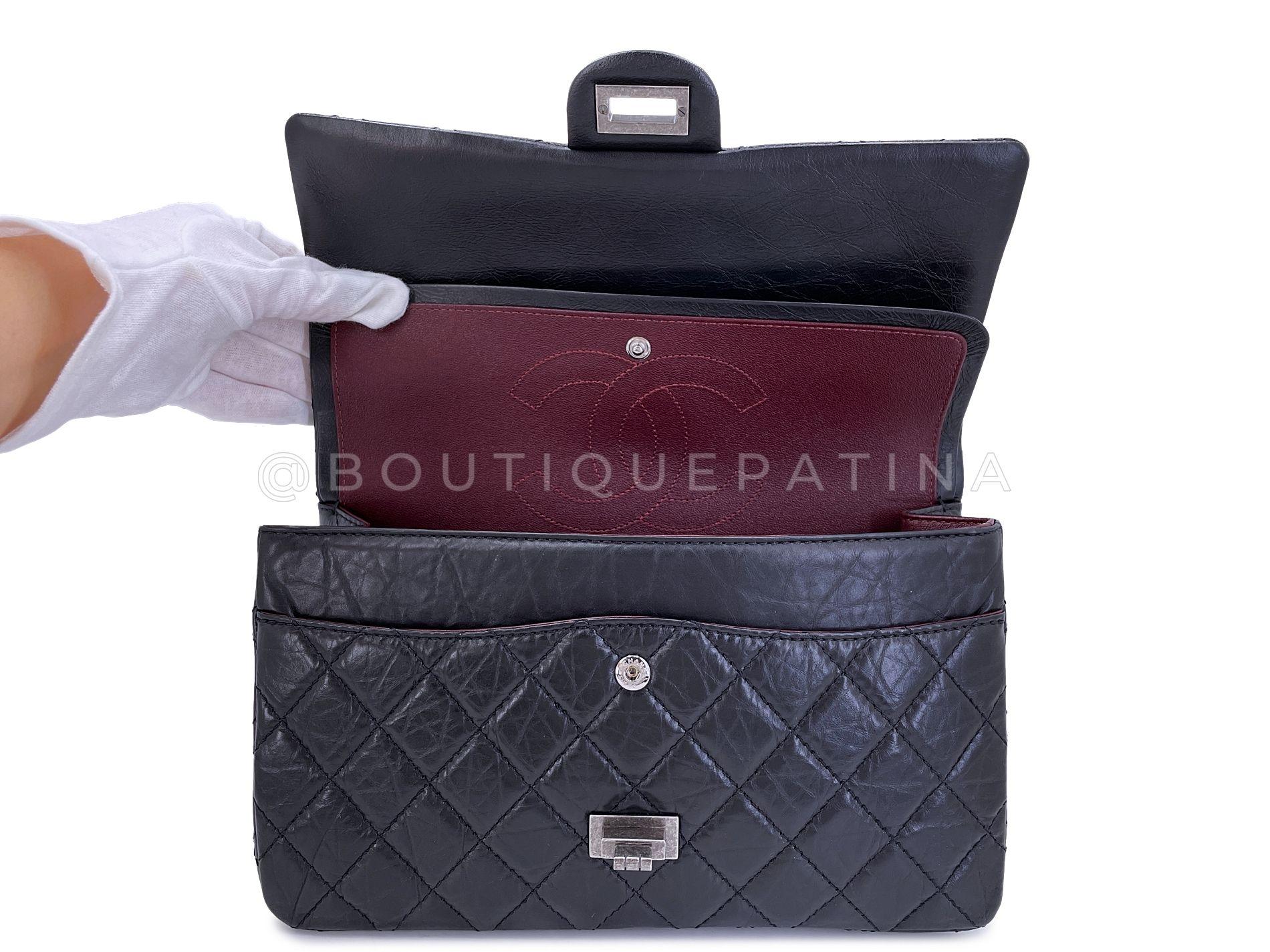 Chanel Black Medium 226 2.55 Reissue Classic Double Flap Bag RHW 66867 For Sale 5