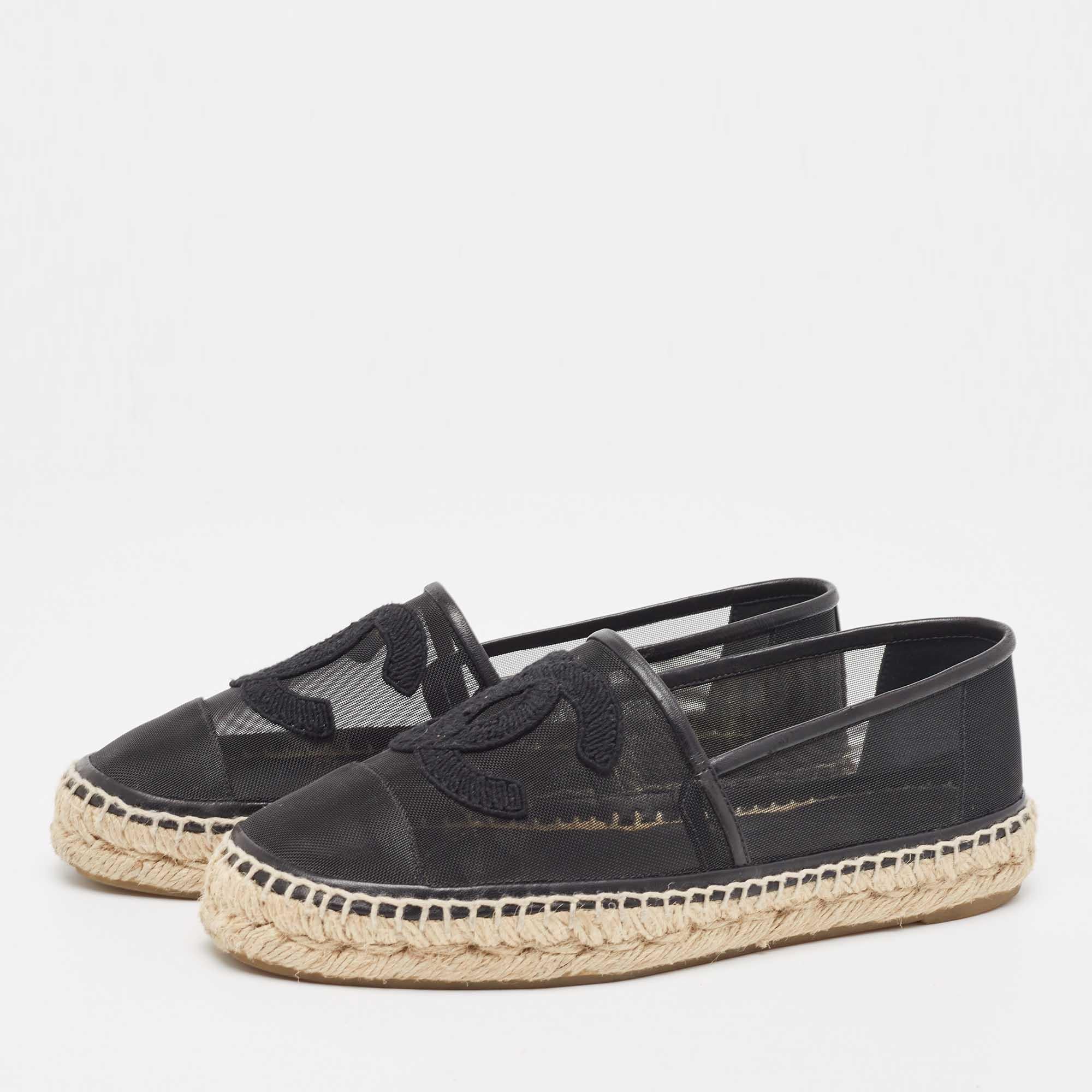 Women's Chanel Black Mesh and Leather CC Cap Toe Espadrille Flats Size 38