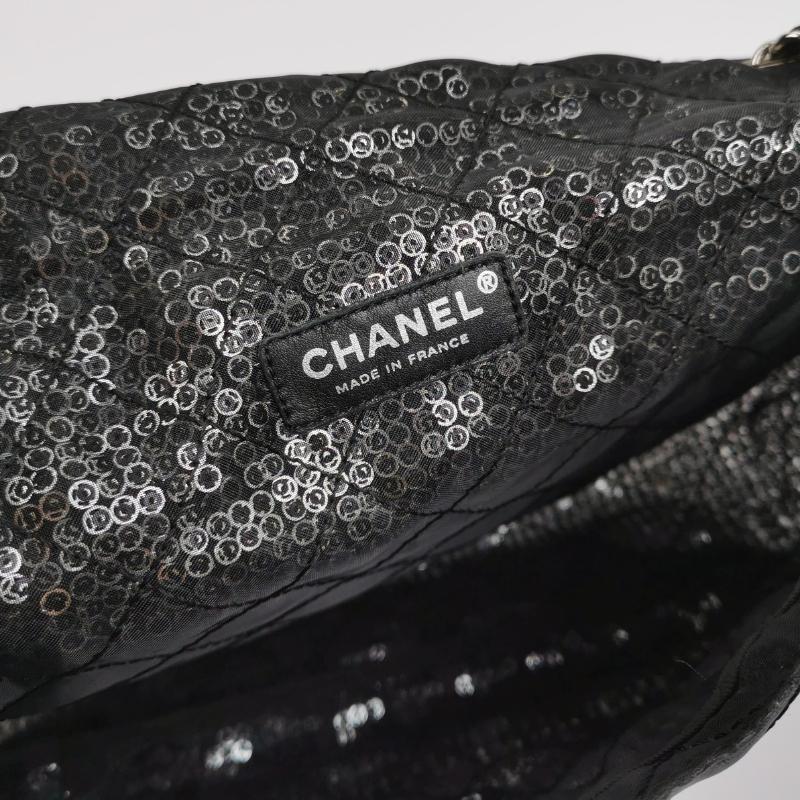 Chanel Black Mesh and Sequins Jumbo Maxi Classic Flap Silver Hardware 2008 en vente 5