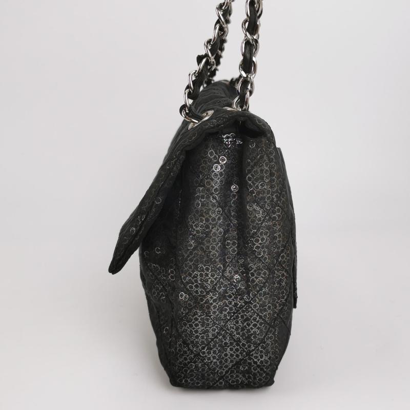 Noir Chanel Black Mesh and Sequins Jumbo Maxi Classic Flap Silver Hardware 2008 en vente