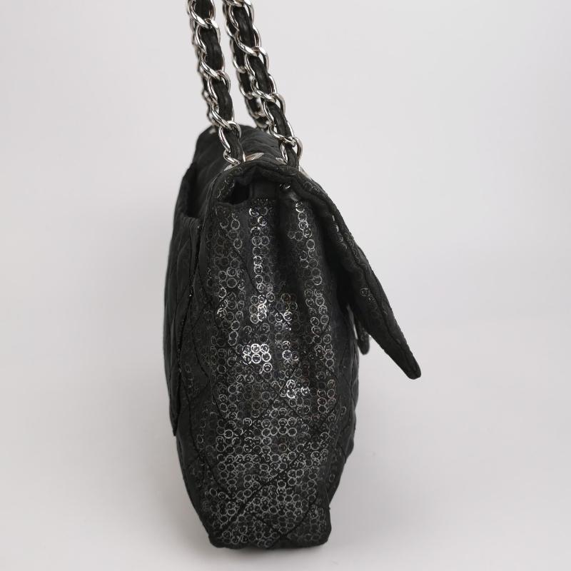 Chanel Black Mesh and Sequins Jumbo Maxi Classic Flap Silver Hardware 2008 en vente 1