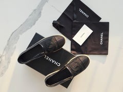 Espadrilles Chanel en maille noire et gros-grain, avec logo CC, taille 40 (UE) / 10 (US), dans leur boîte d'origine