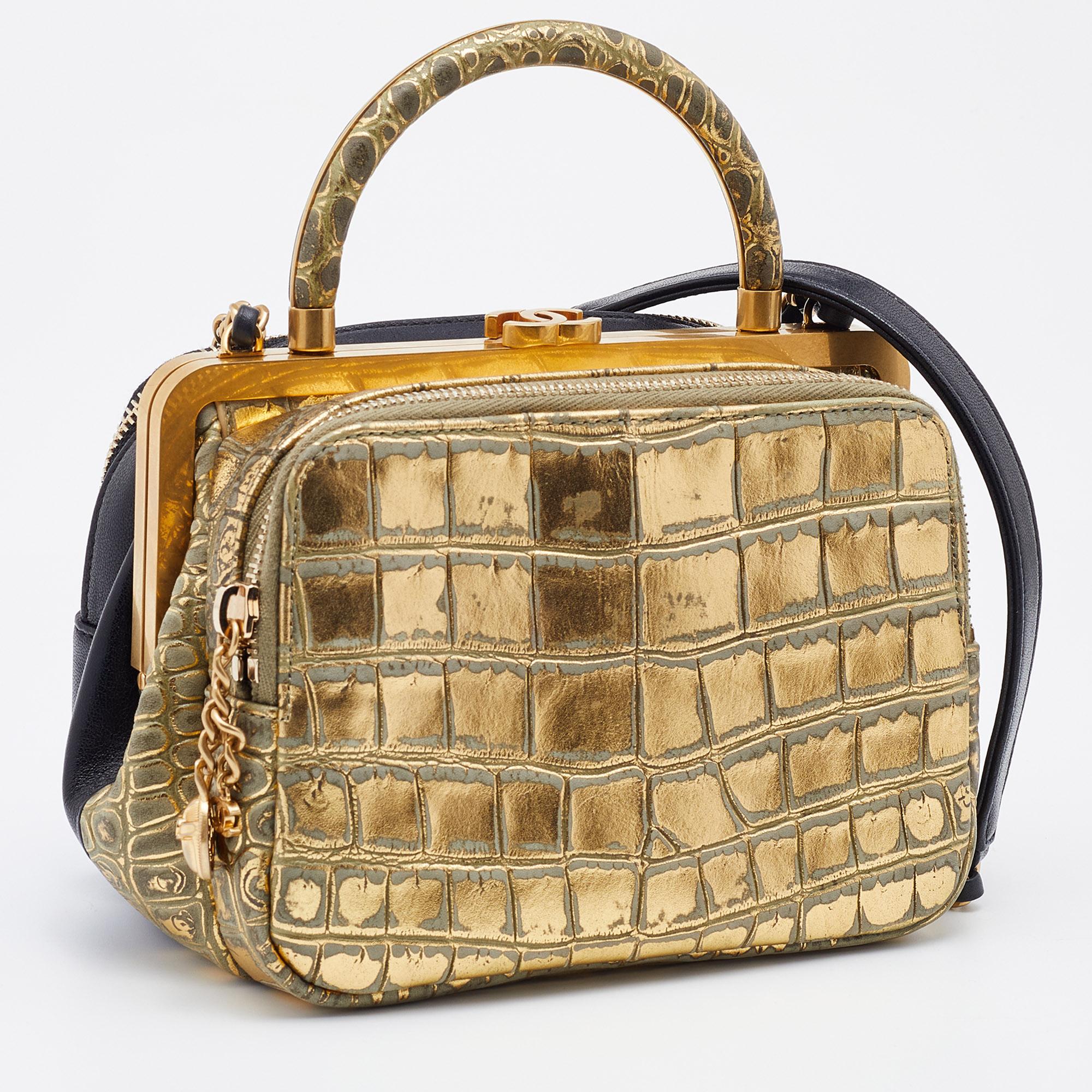 Chanel Black/Metallic Leather and Croc Embossed Small Kiss-lock Bag In New Condition In Dubai, Al Qouz 2