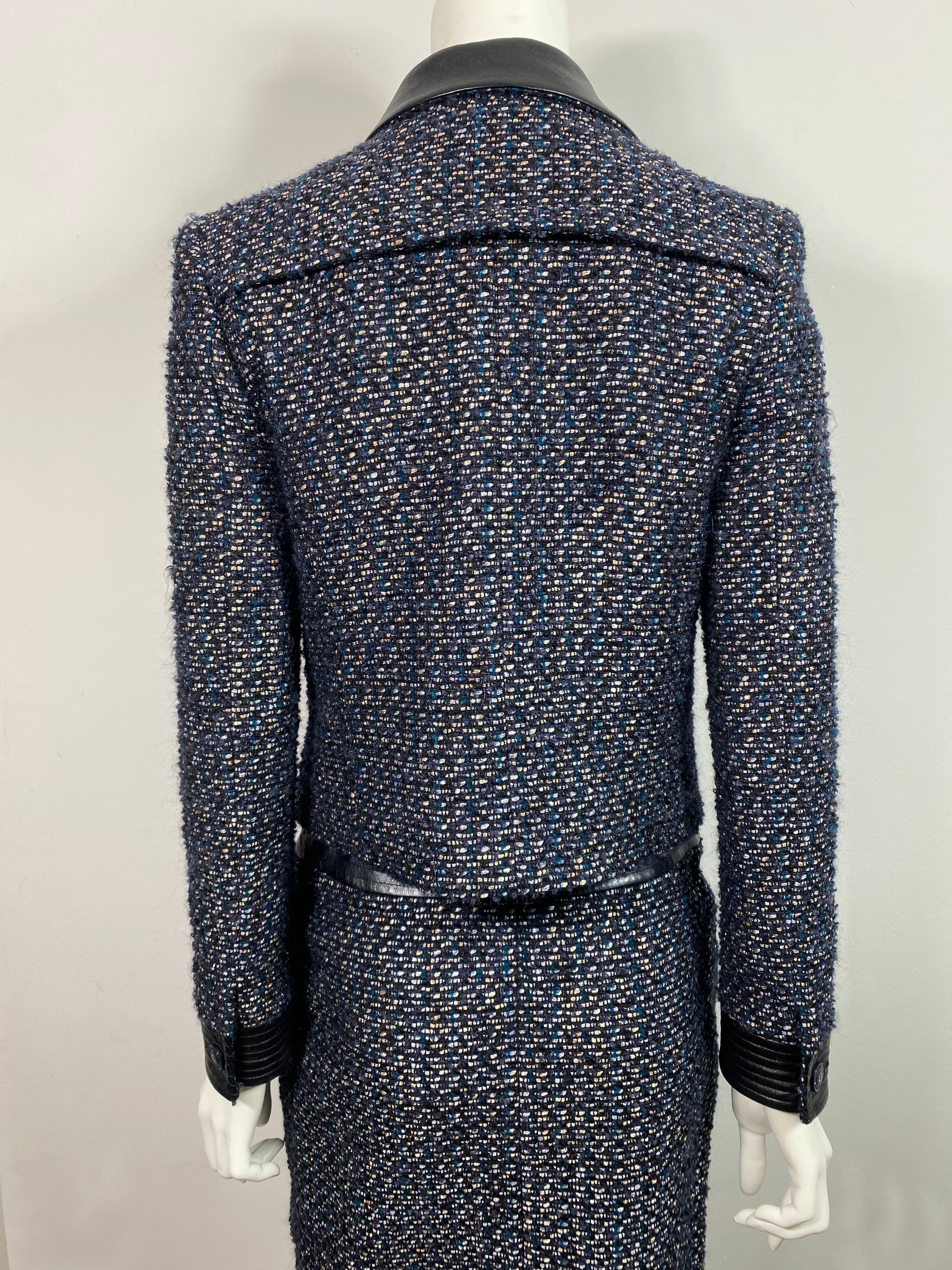 Chanel Runway Fall 2002 Navy Tweed and Black Leather Skirt Suit - Size 40  For Sale 5