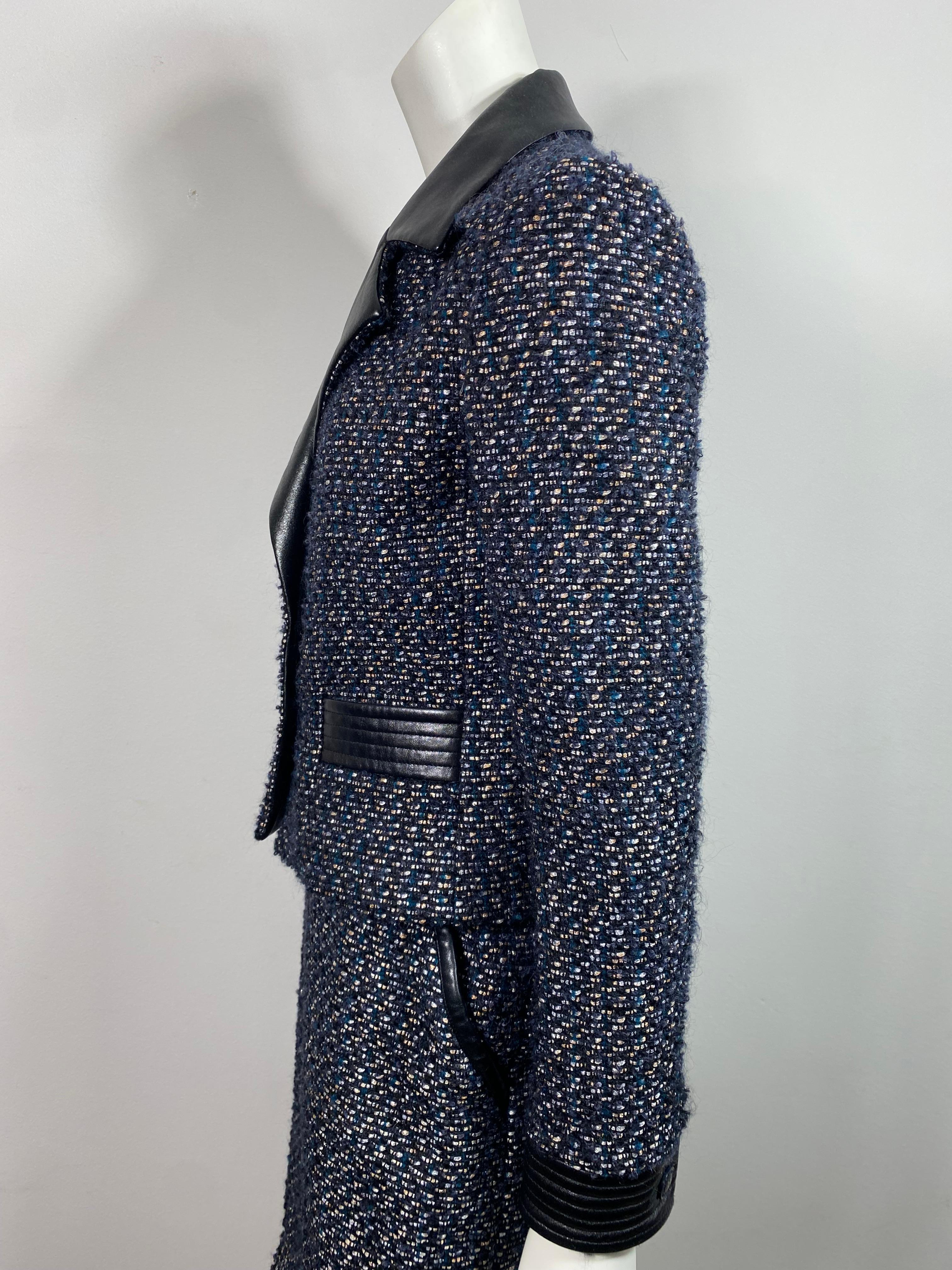 Chanel Runway Fall 2002 Navy Tweed and Black Leather Skirt Suit - Size 40  For Sale 4