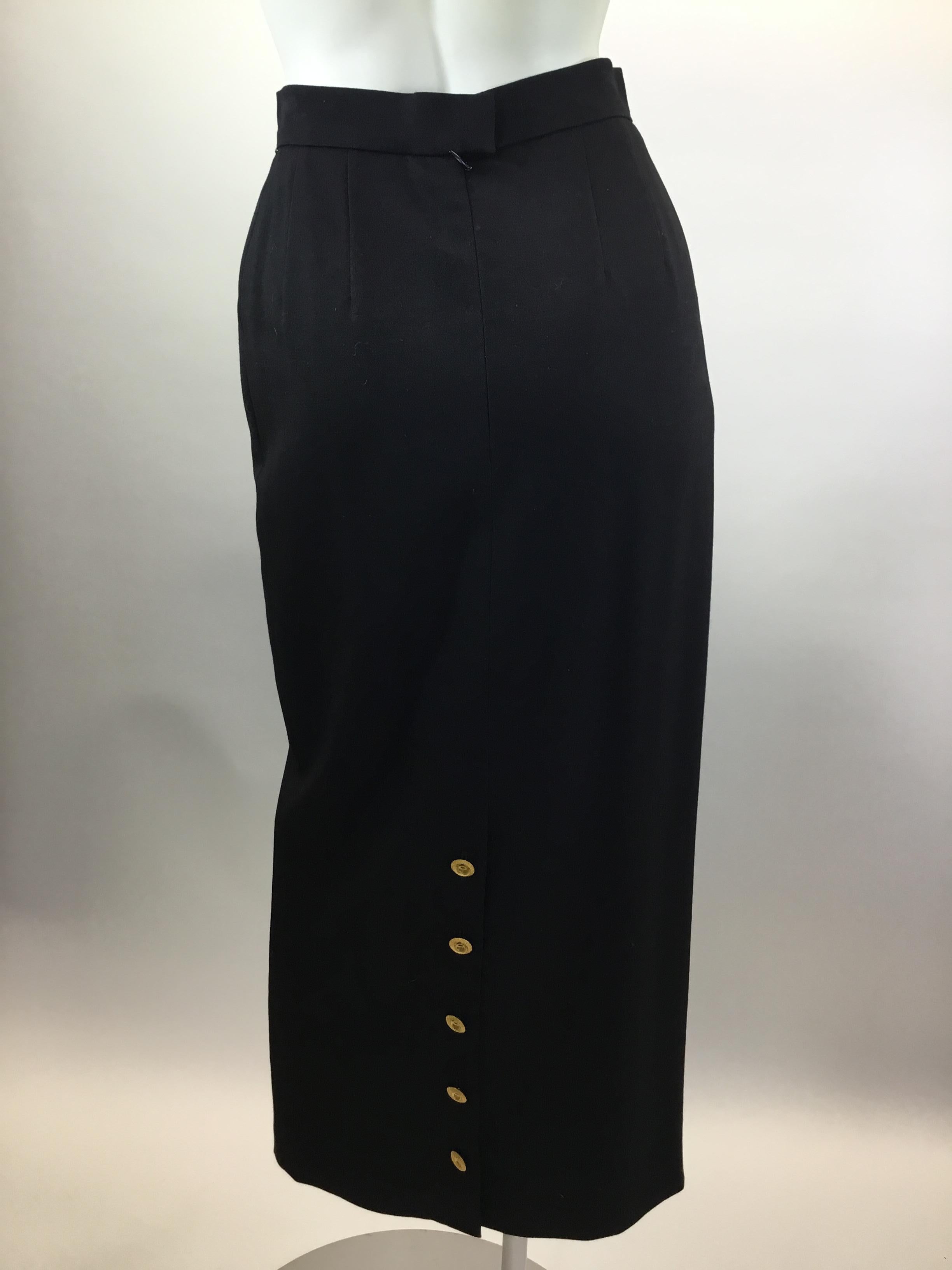 Chanel Black Mid-Length Skirt with Gold Buttons In Good Condition For Sale In Narberth, PA