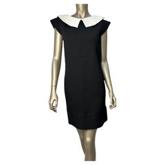 Chanel Schwarzes Minikleid mit weißem Kragen - Größe 38
