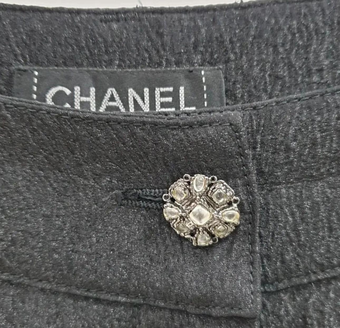 Noir Mini-short noir Chanel en vente