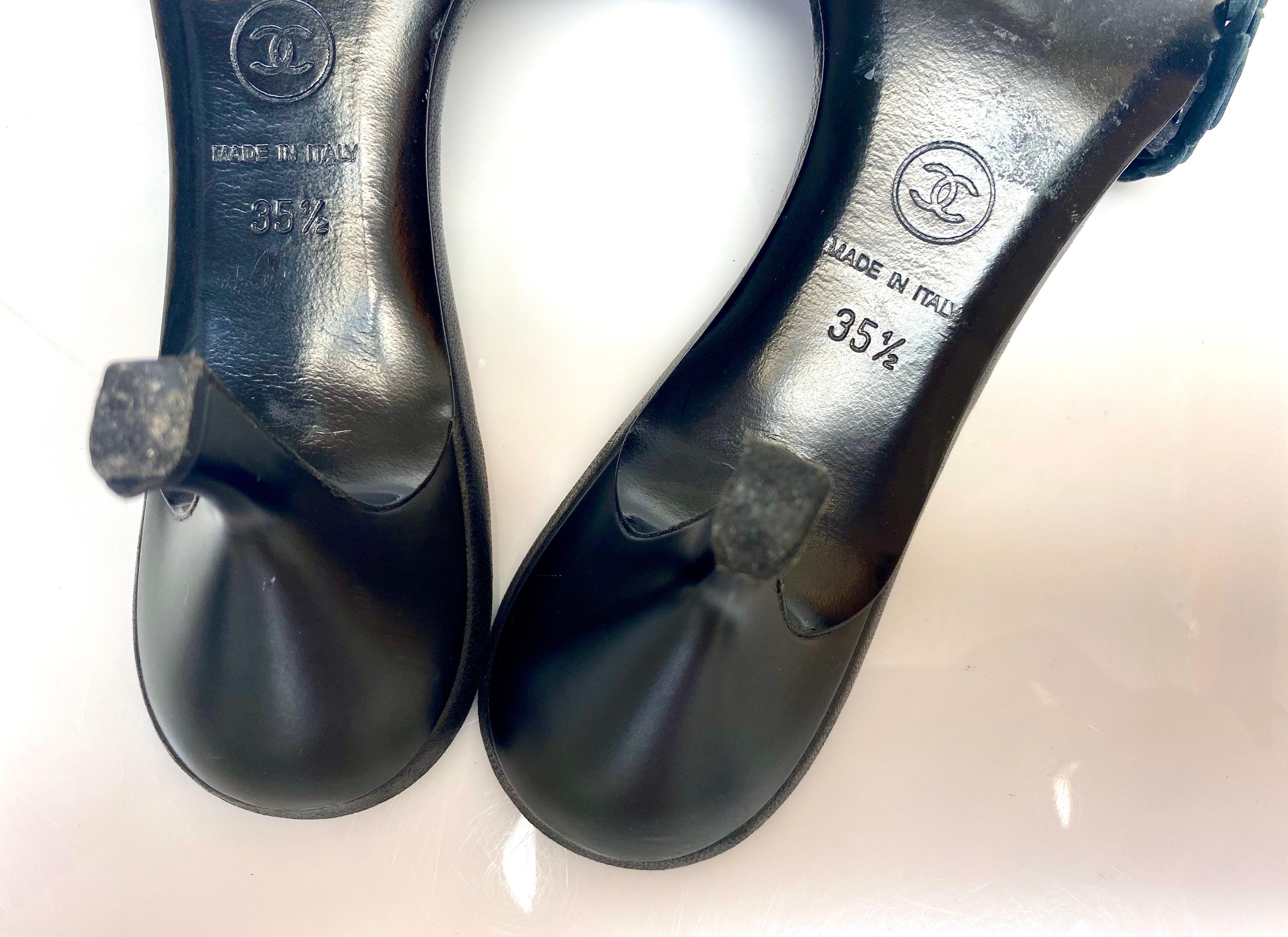 Chanel Black Multi Camelia Slides - Size 35.5  For Sale 2