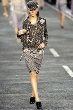 Chanel - Ensemble veste en tweed et top sans manches noir et multicolore