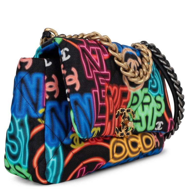 CHANEL black and multi fabric 21S 19 MEDIUM GRAFFITI Shoulder Bag