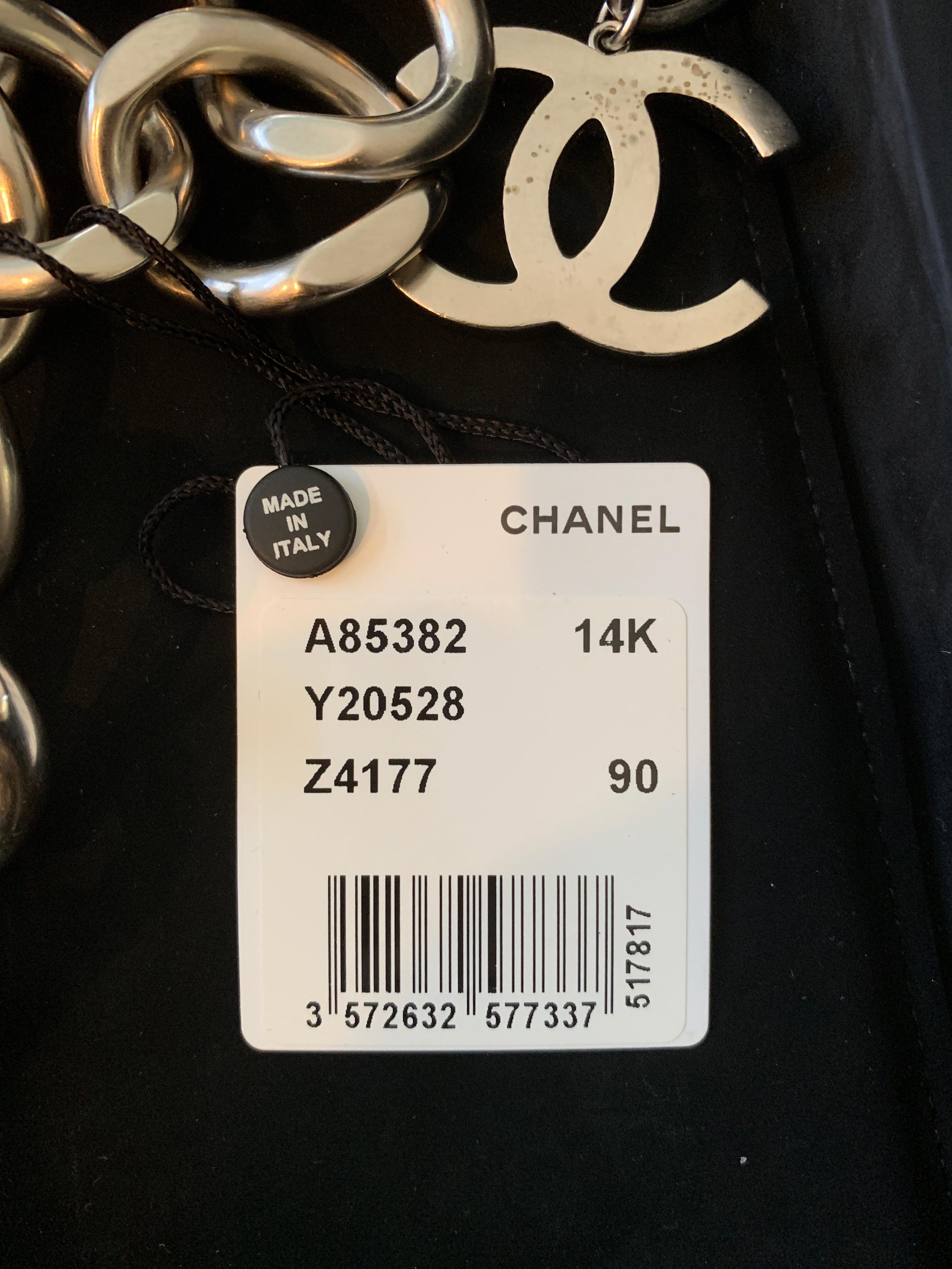 Chanel Black Multi Lock In Tweed Color Oversize Locket Silver Lock Belt In Excellent Condition In West Chester, PA