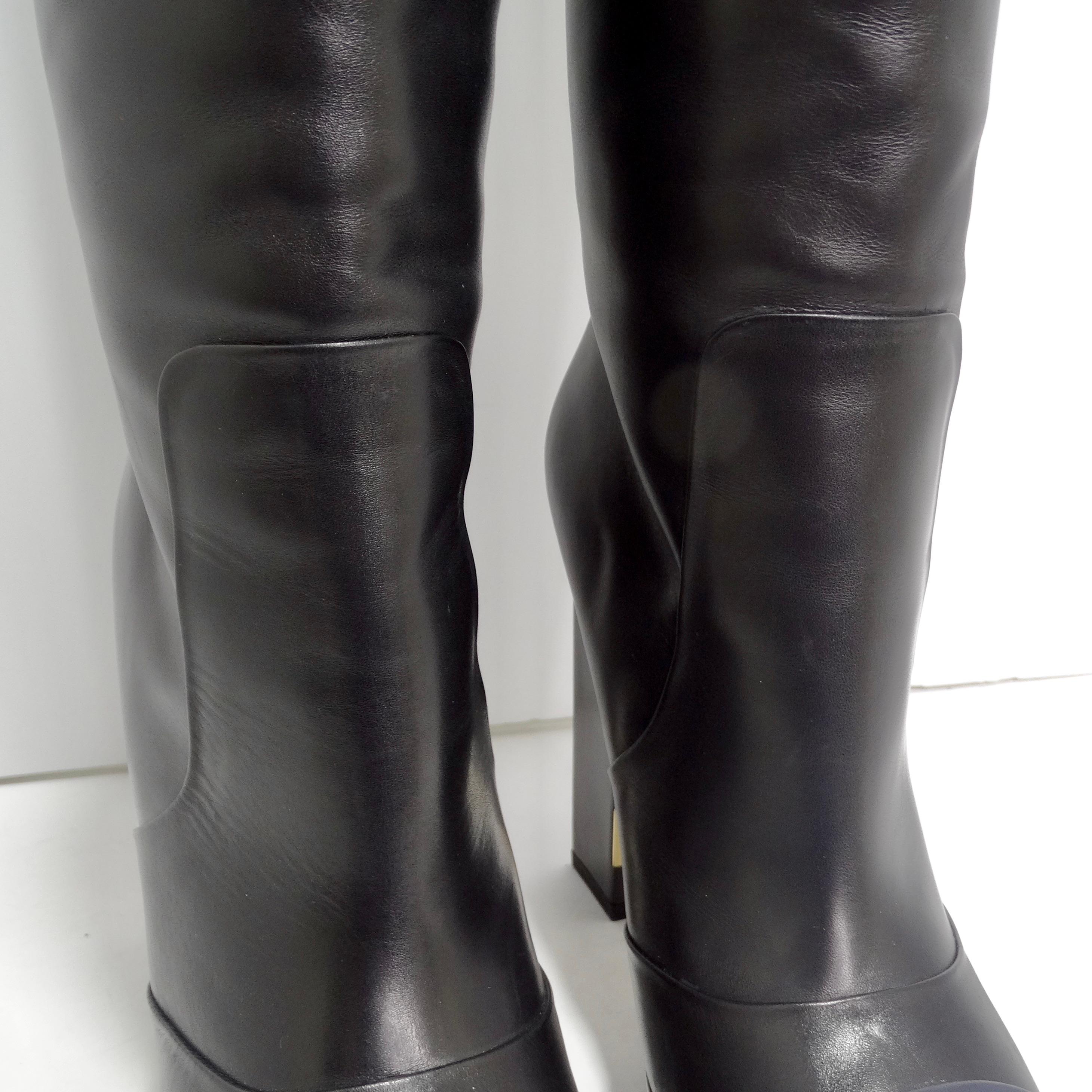 Women's or Men's Chanel Black/Navy Blue Leather CC Boots For Sale