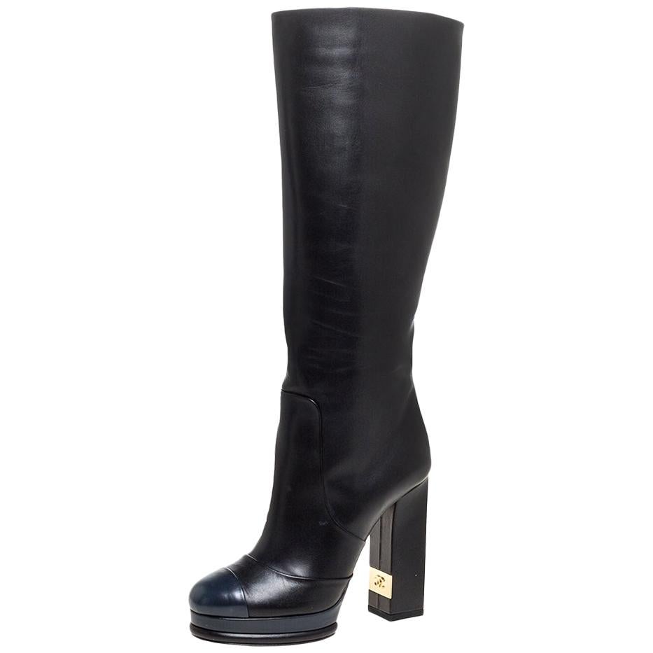 Chanel Bottes en cuir noir/bleu marine CC Knee Cap Toe Length Taille 35.5