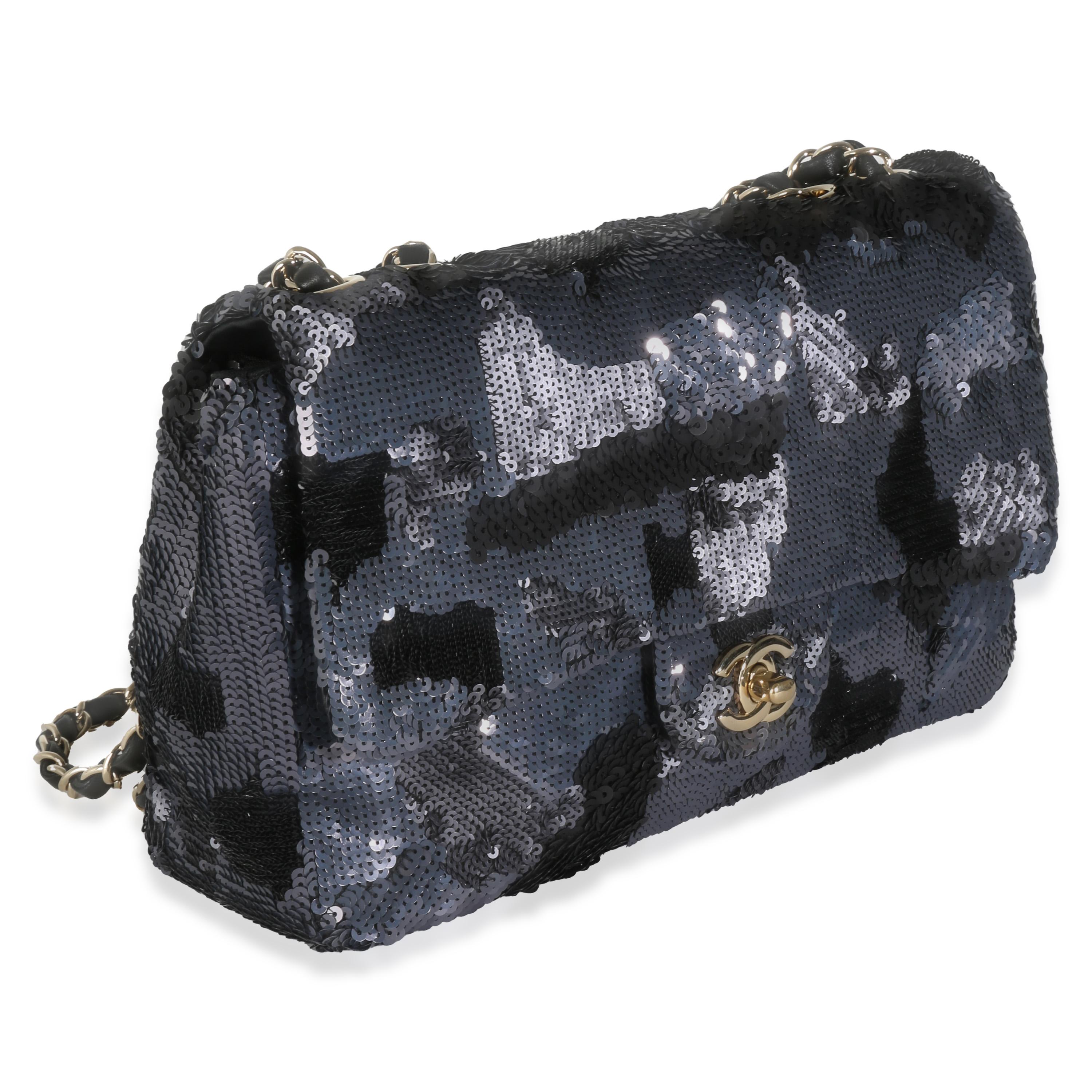 Chanel Black Navy Camo Sequin Medium Single Flap Bag In Excellent Condition For Sale In New York, NY