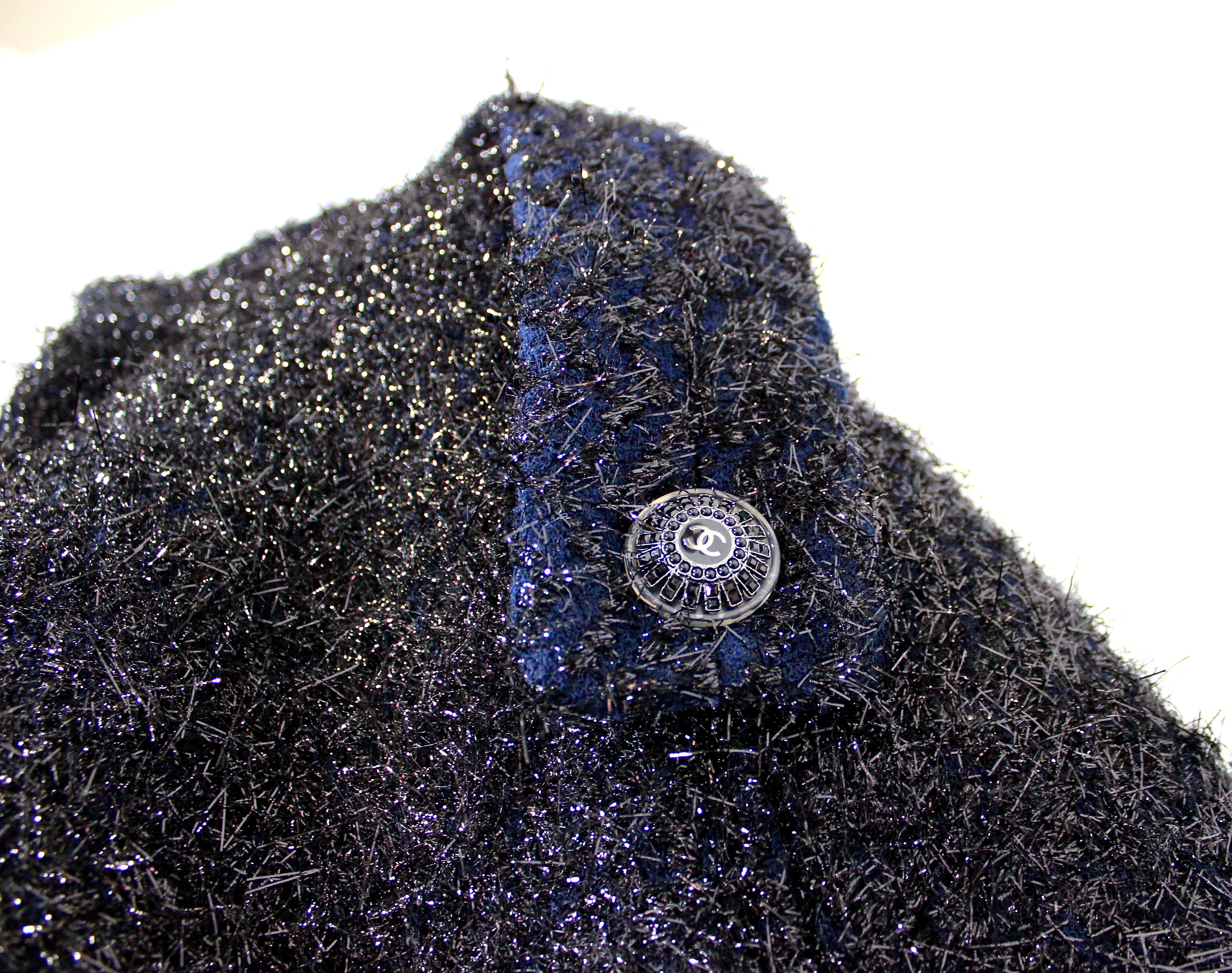 Capo Chanel nero e navy in misto lana metallizzata 2019 In condizioni buone in vendita a Scottsdale, AZ