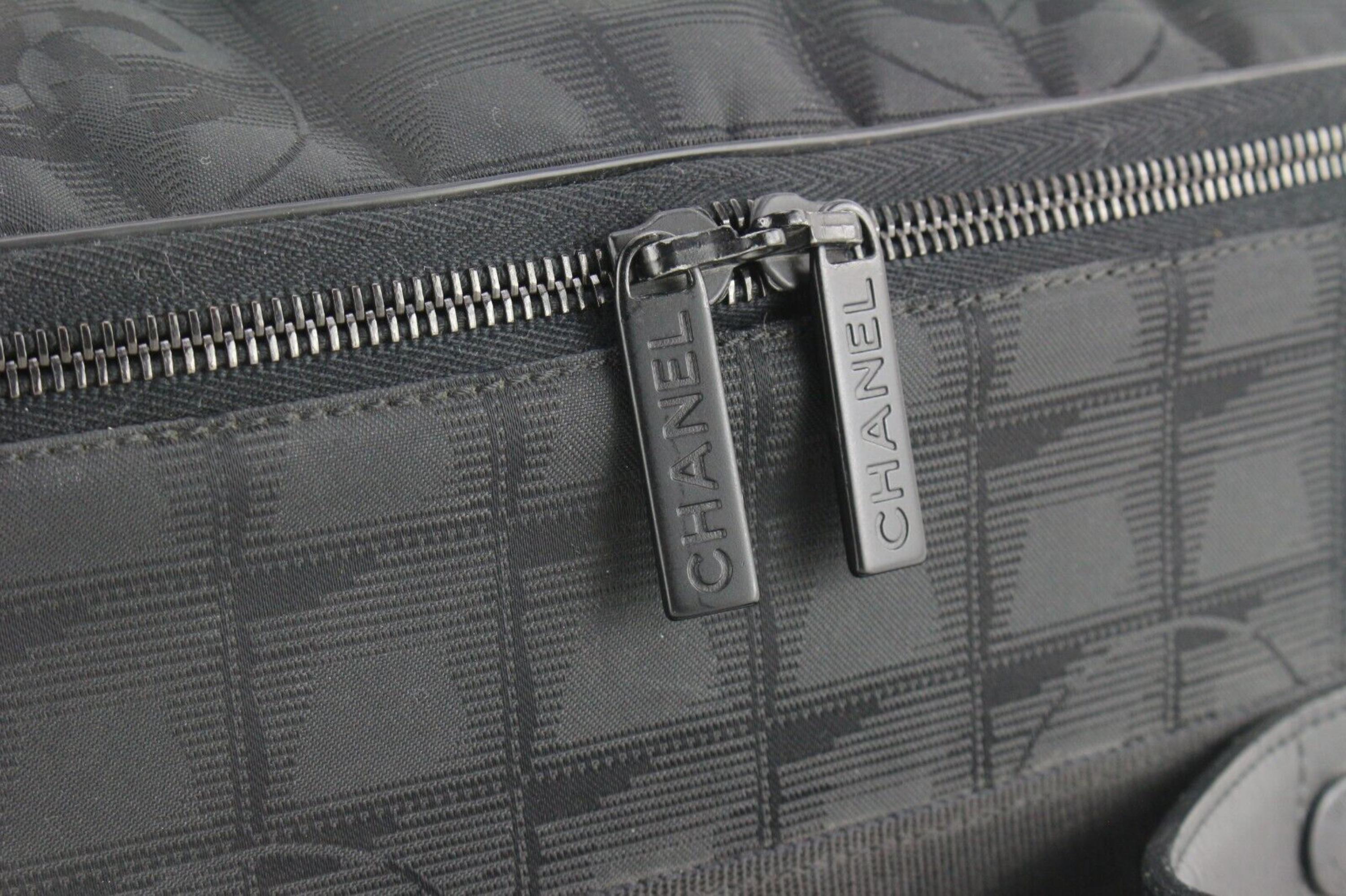 Chanel Schwarzer Neuer Linie Messenger Carry-On 8CAS0419 im Angebot 1