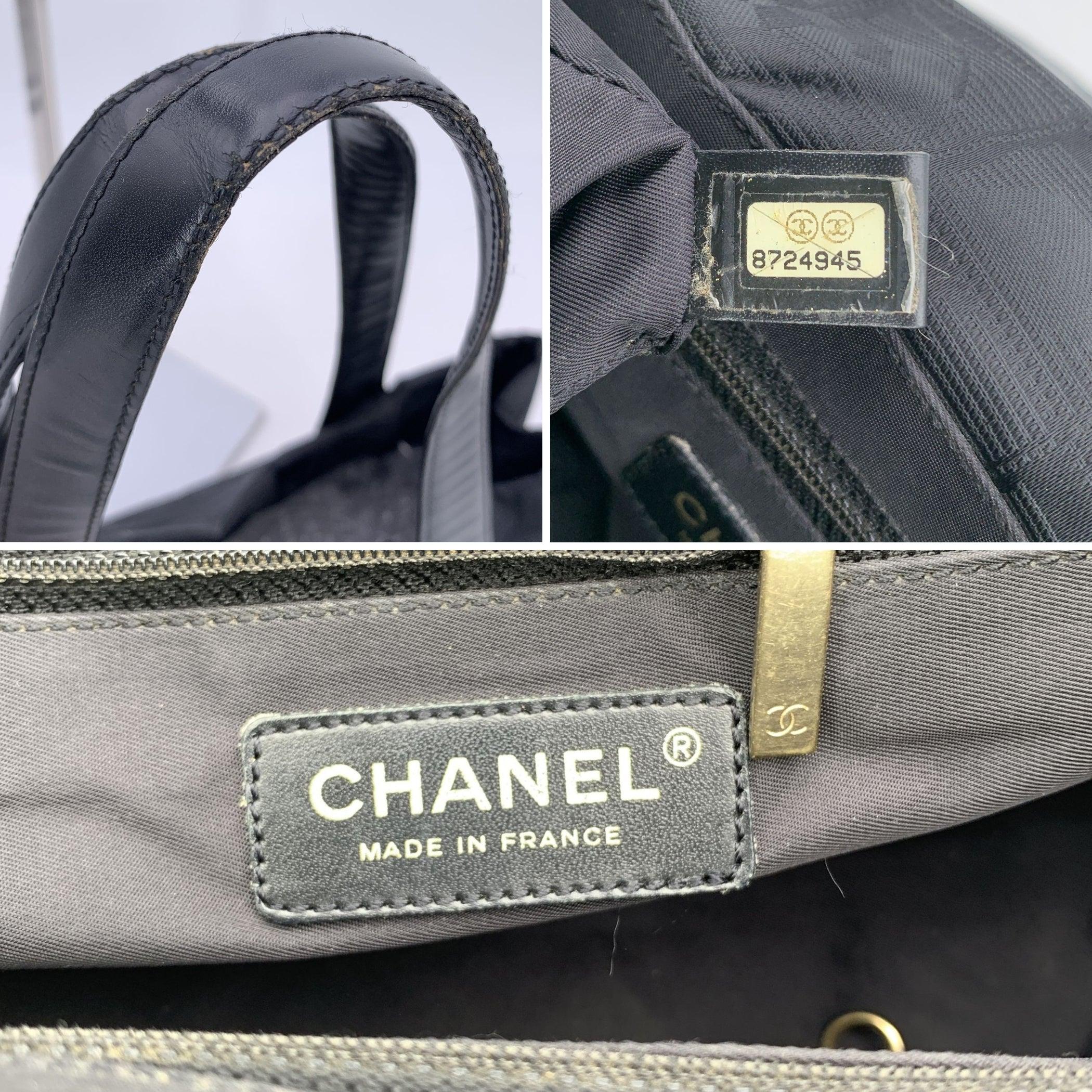 Chanel Black Nylon New Travel Line Tote Shoulder Bag 2000s For Sale 3