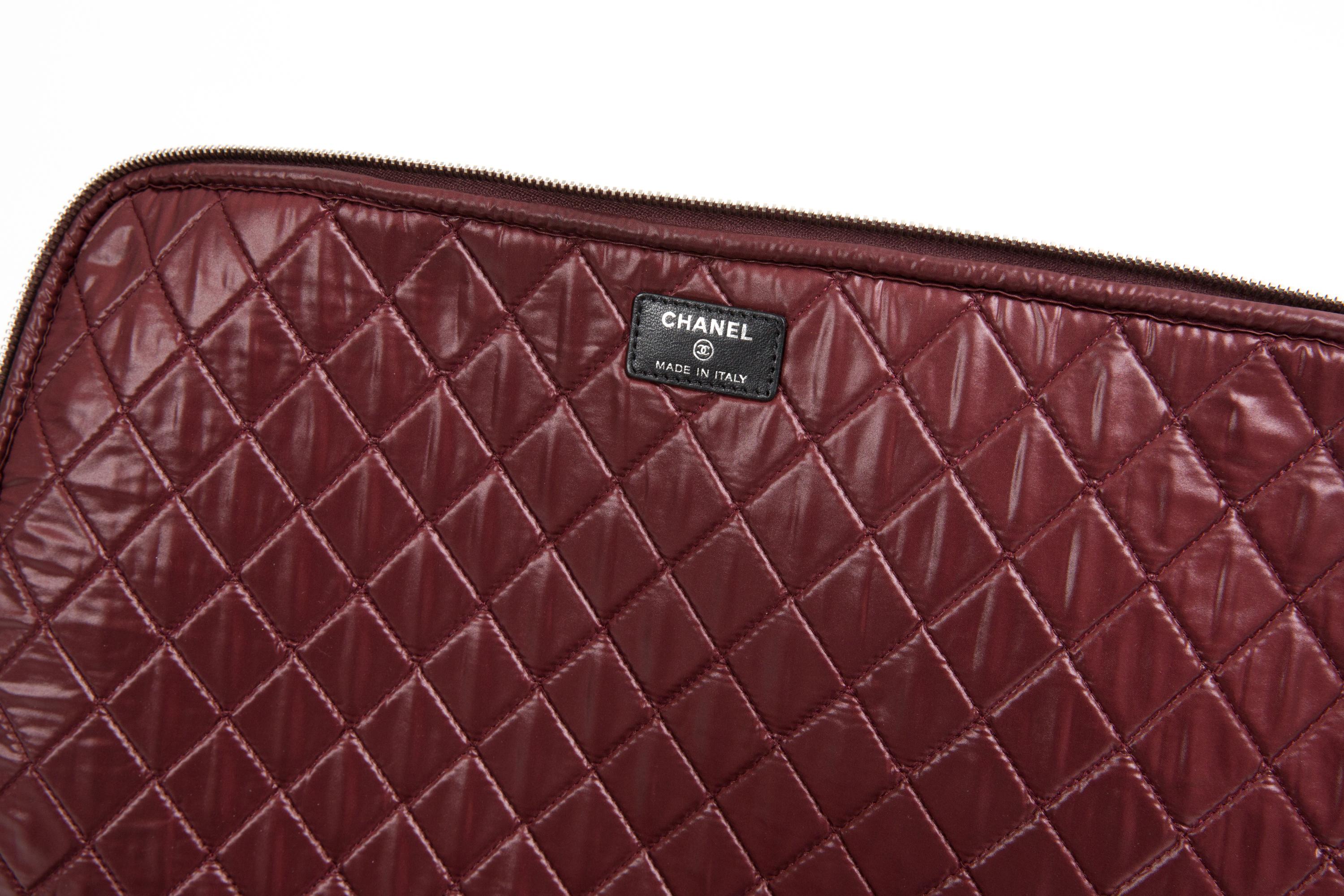 Chanel Black Nylon Quilted Large Clutch Case For Sale 4