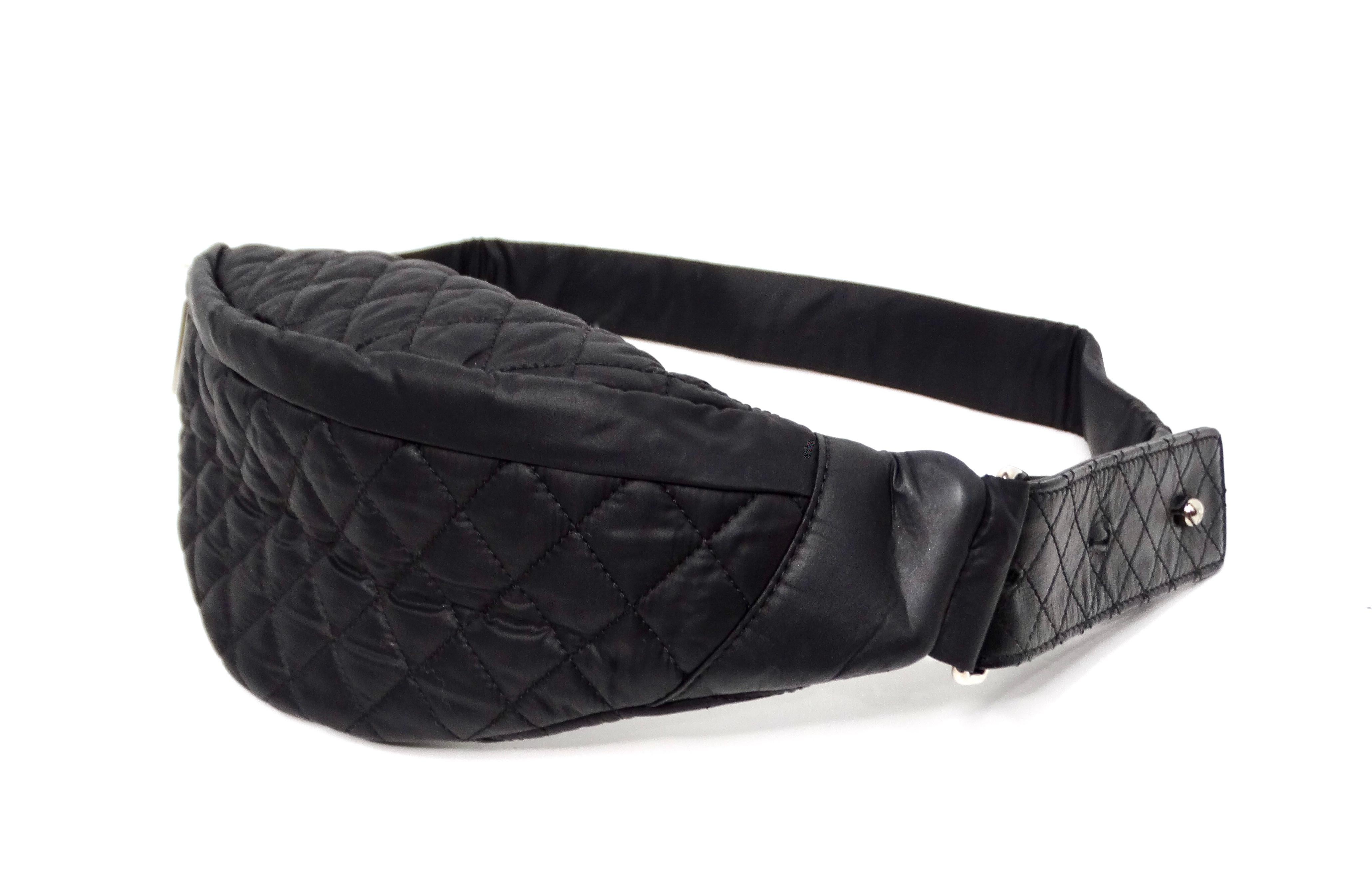 Donna Marsupio trapuntato in nylon nero Chanel in vendita