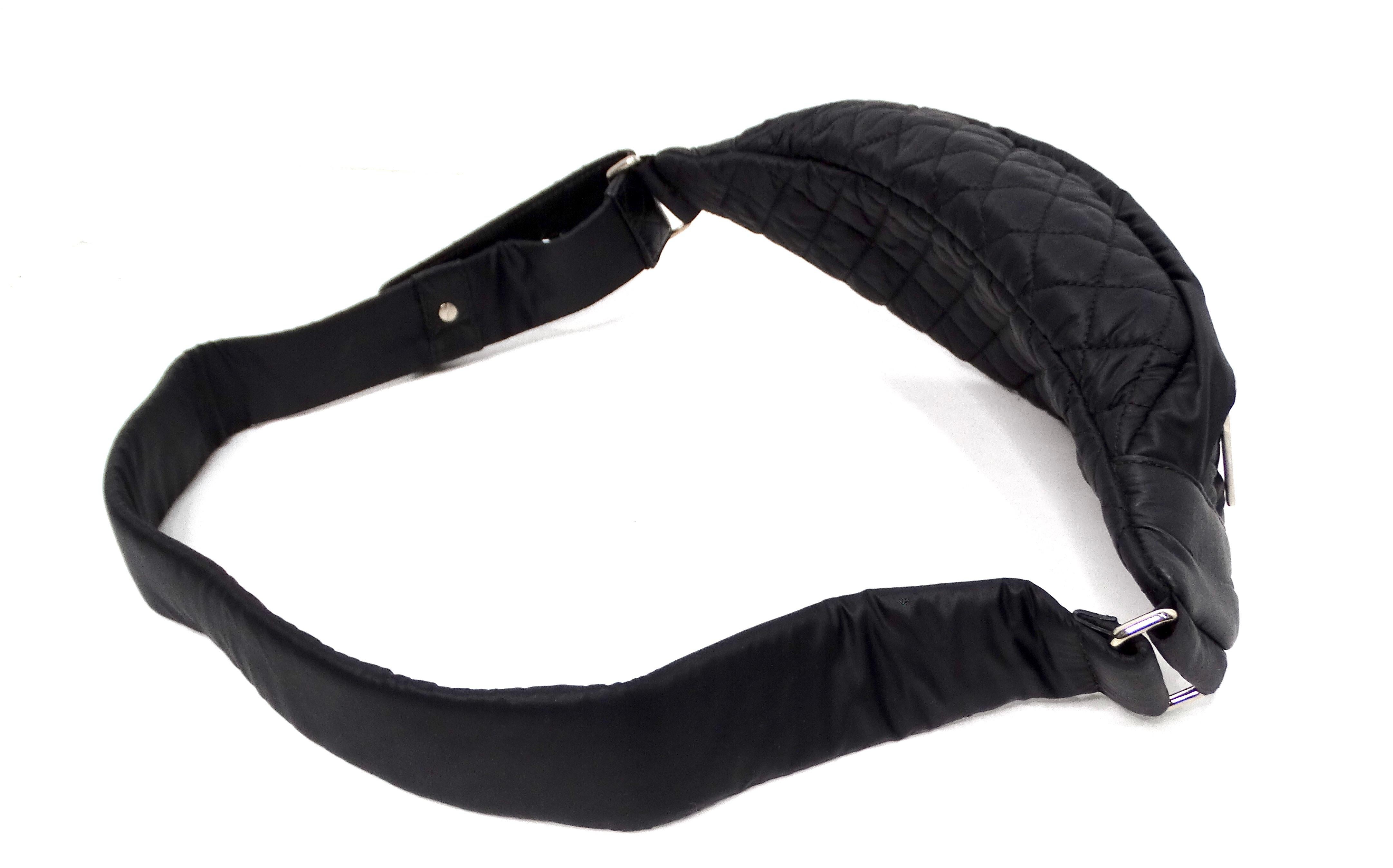 Marsupio trapuntato in nylon nero Chanel in vendita 2