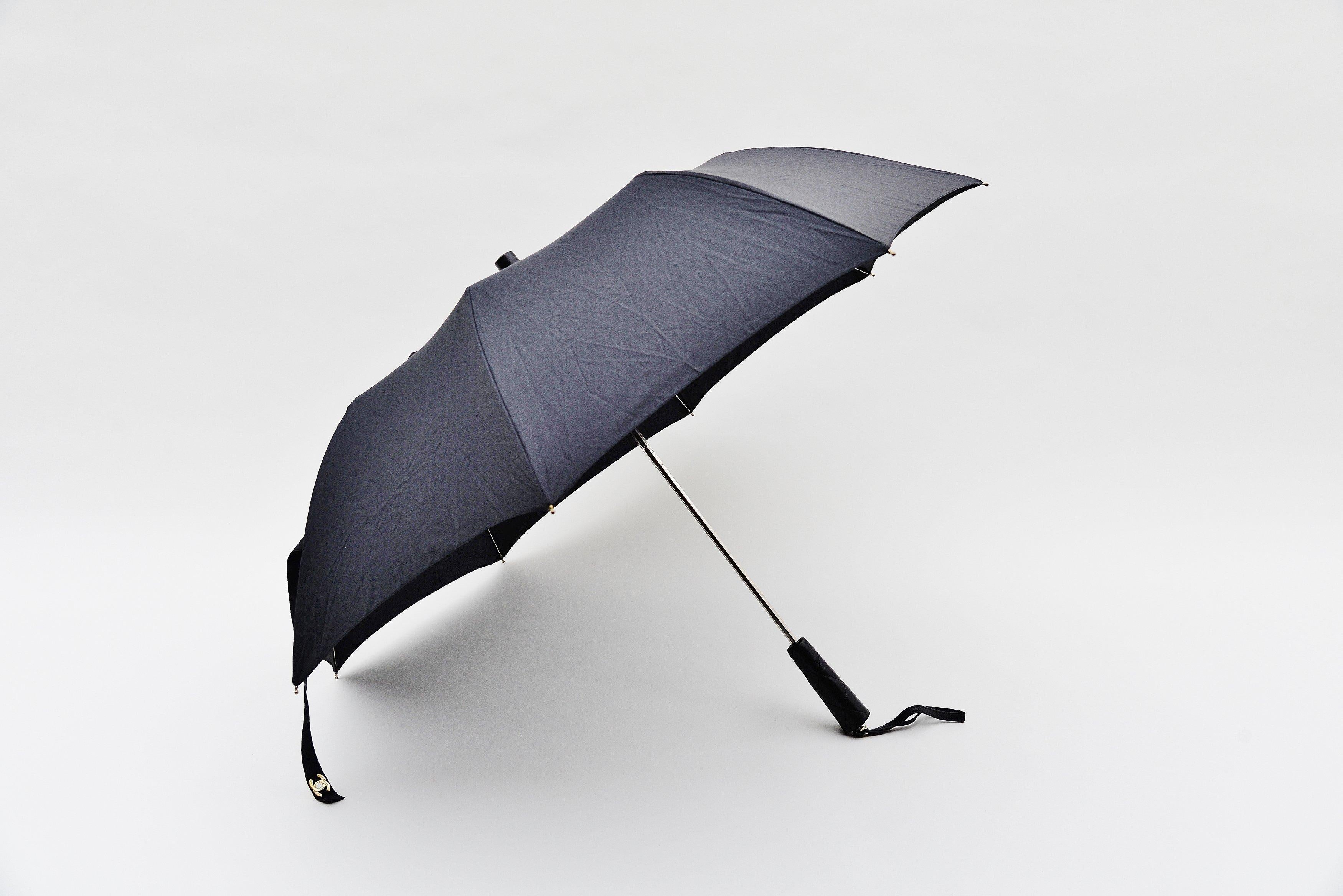 shoulder bag umbrella