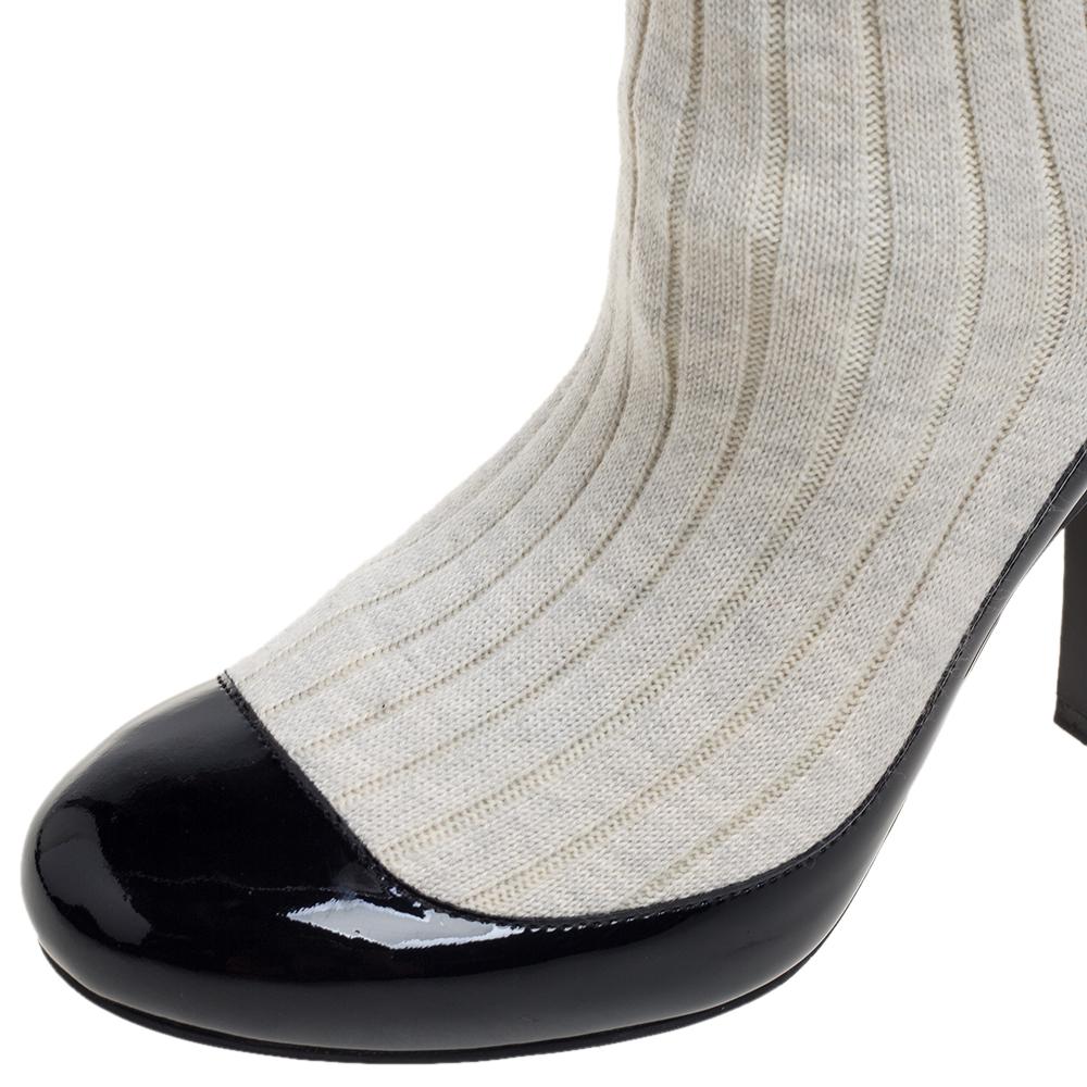 Chanel Schwarz/Off White Lackleder und Socke Kniestiefel Größe 36 1