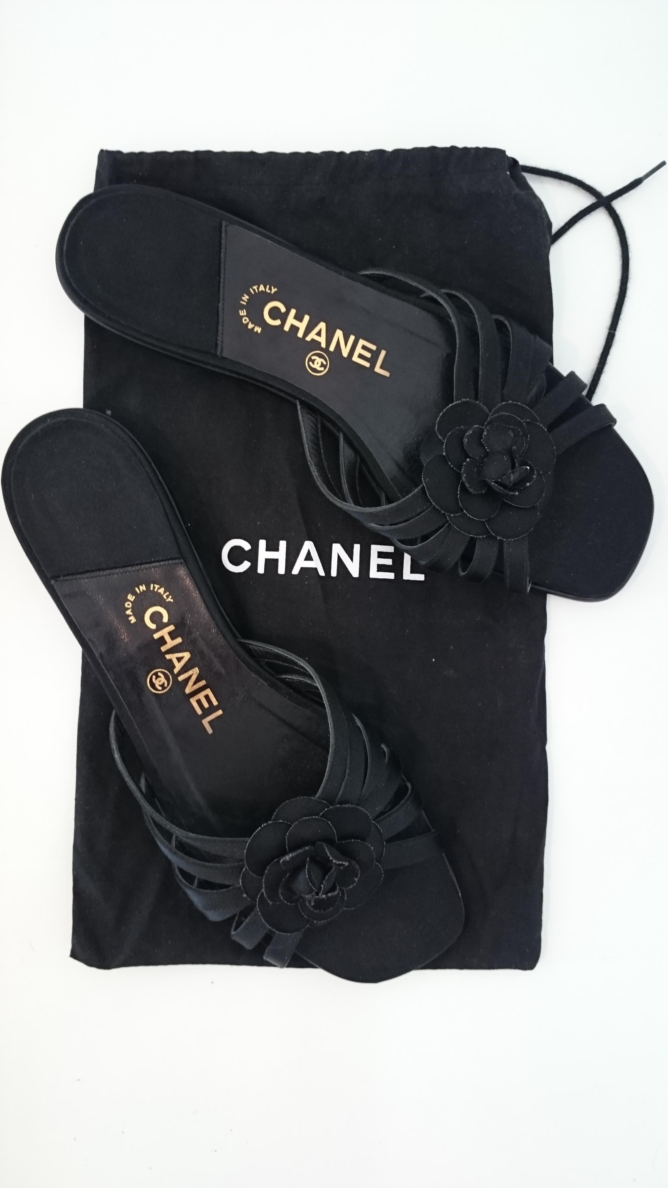 Chanel Black Open Flowers Silk Stripes Sandals. Excellent conditions. Size 41 For Sale 2