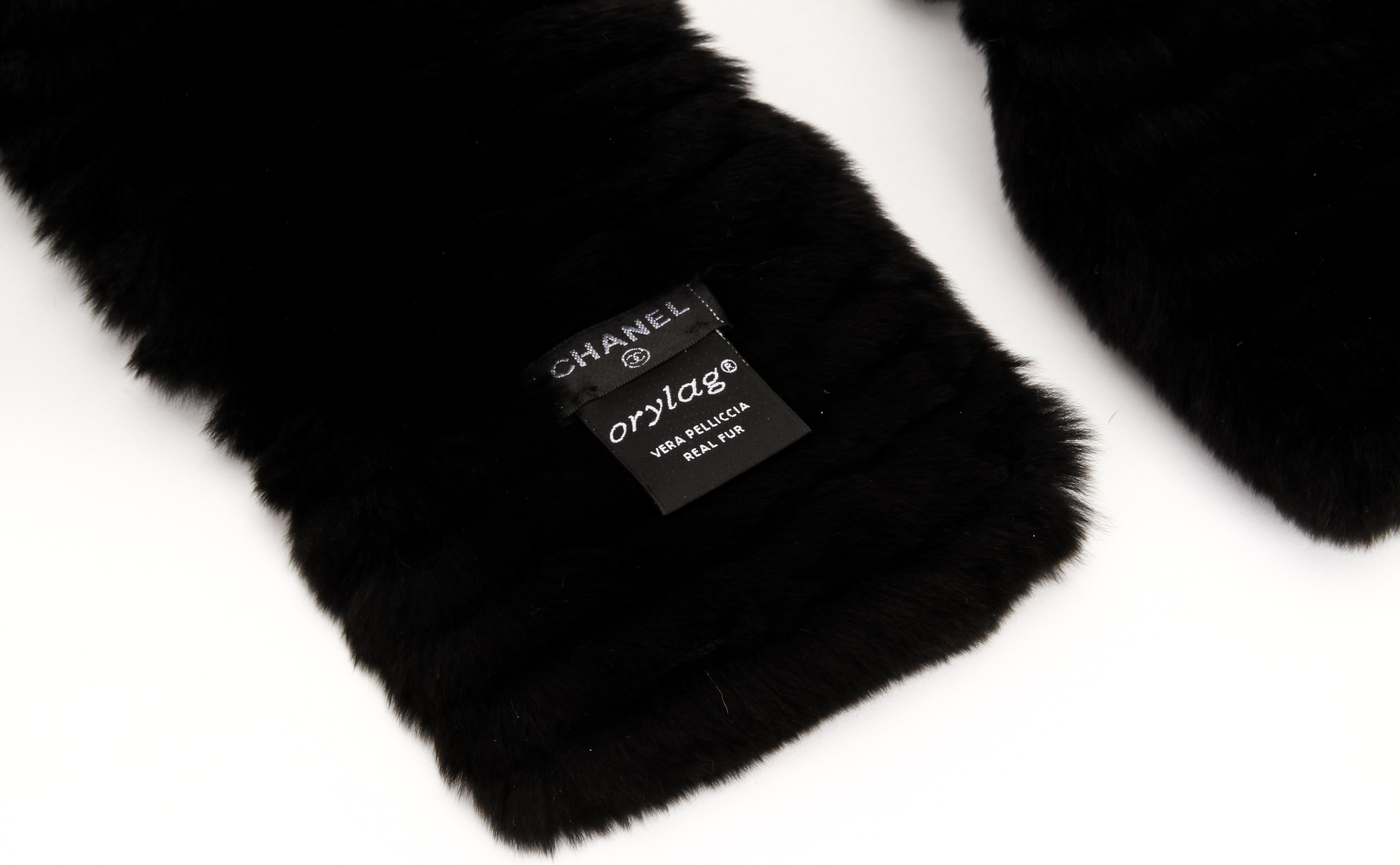 chanel scarf fur
