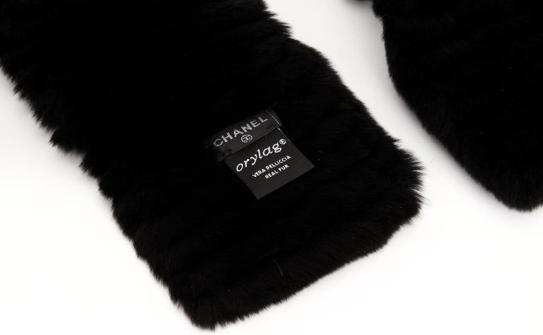 Chanel Black Orylag Rabbit Striped Fur Scarf For Sale at 1stDibs