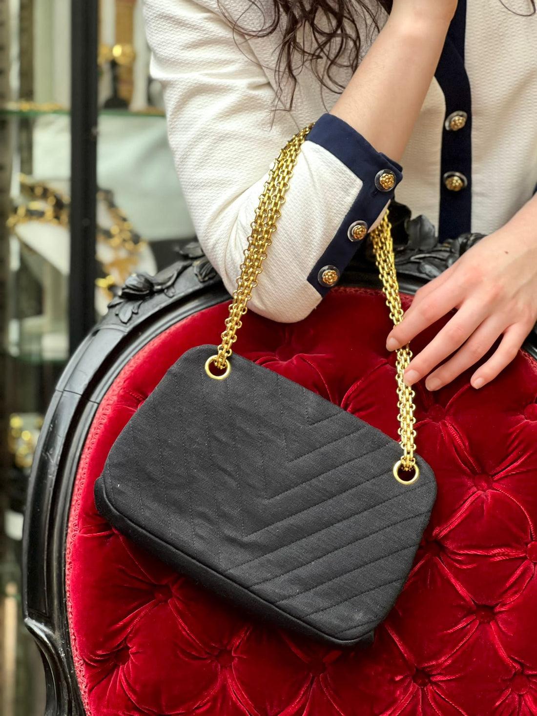 Chanel Schwarze Overstitched Jersey-Tasche im Angebot 7