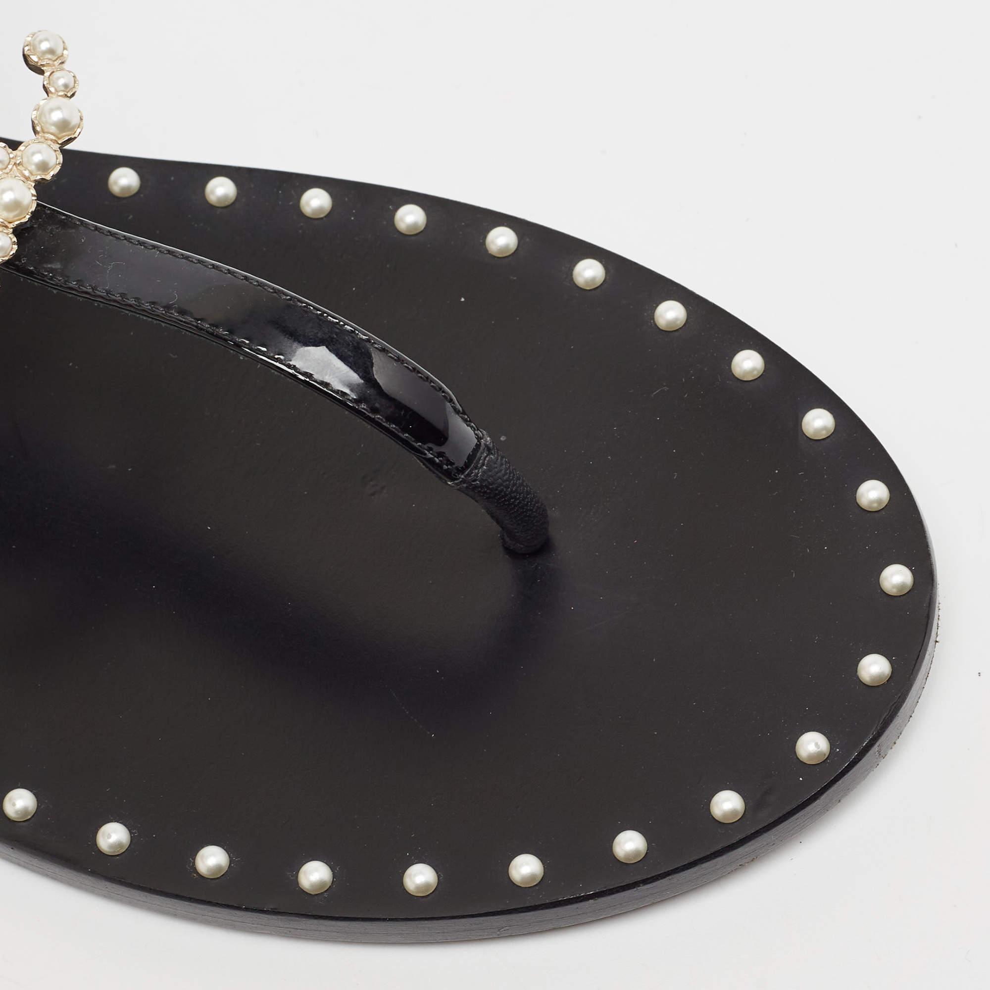 Chanel Black Patent and Leather CC Pearl Embellished Flat Thong Sandals Size 39. 4