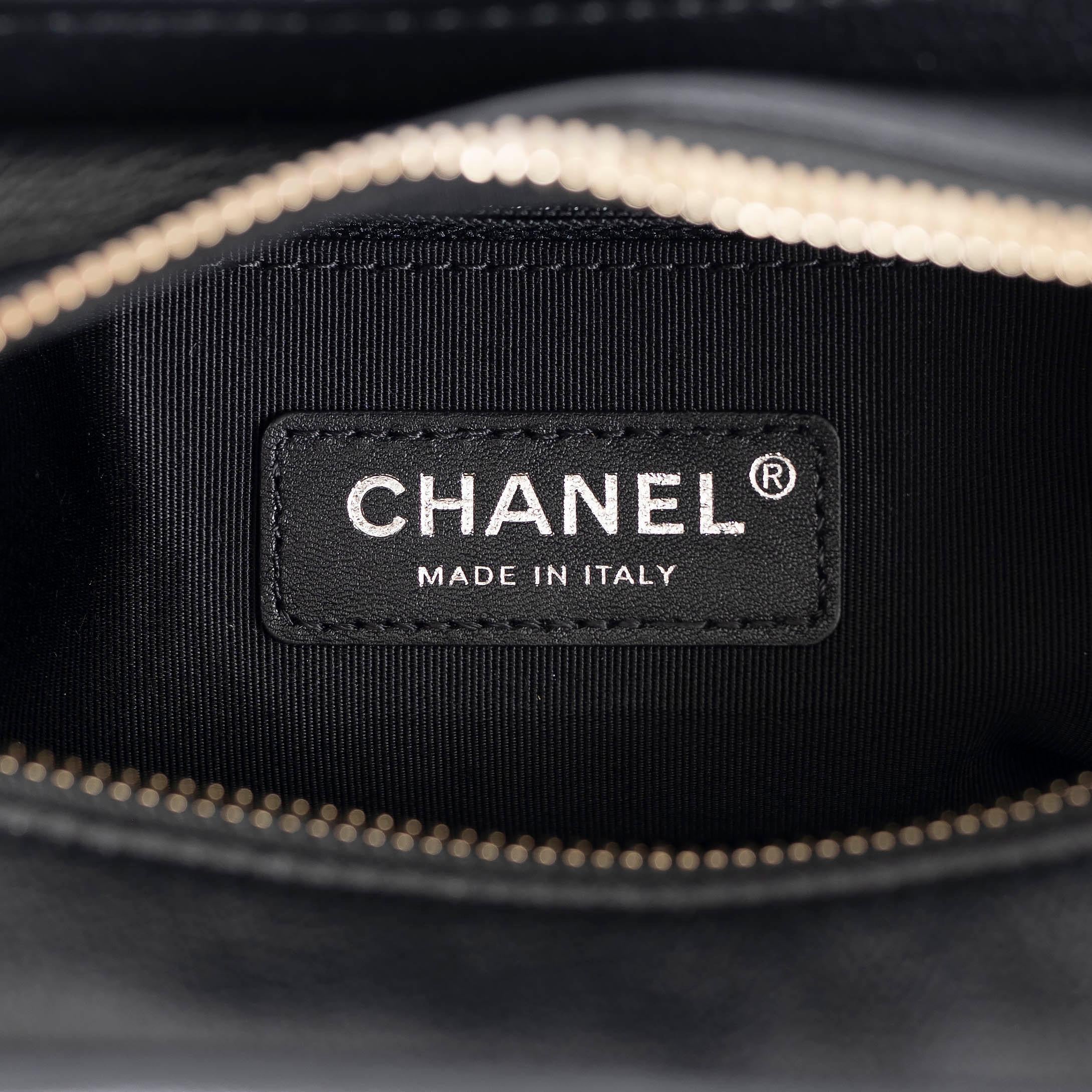 CHANEL black patent goatskin leather 18S GABRIELLE SMALL HOBO Bag 2