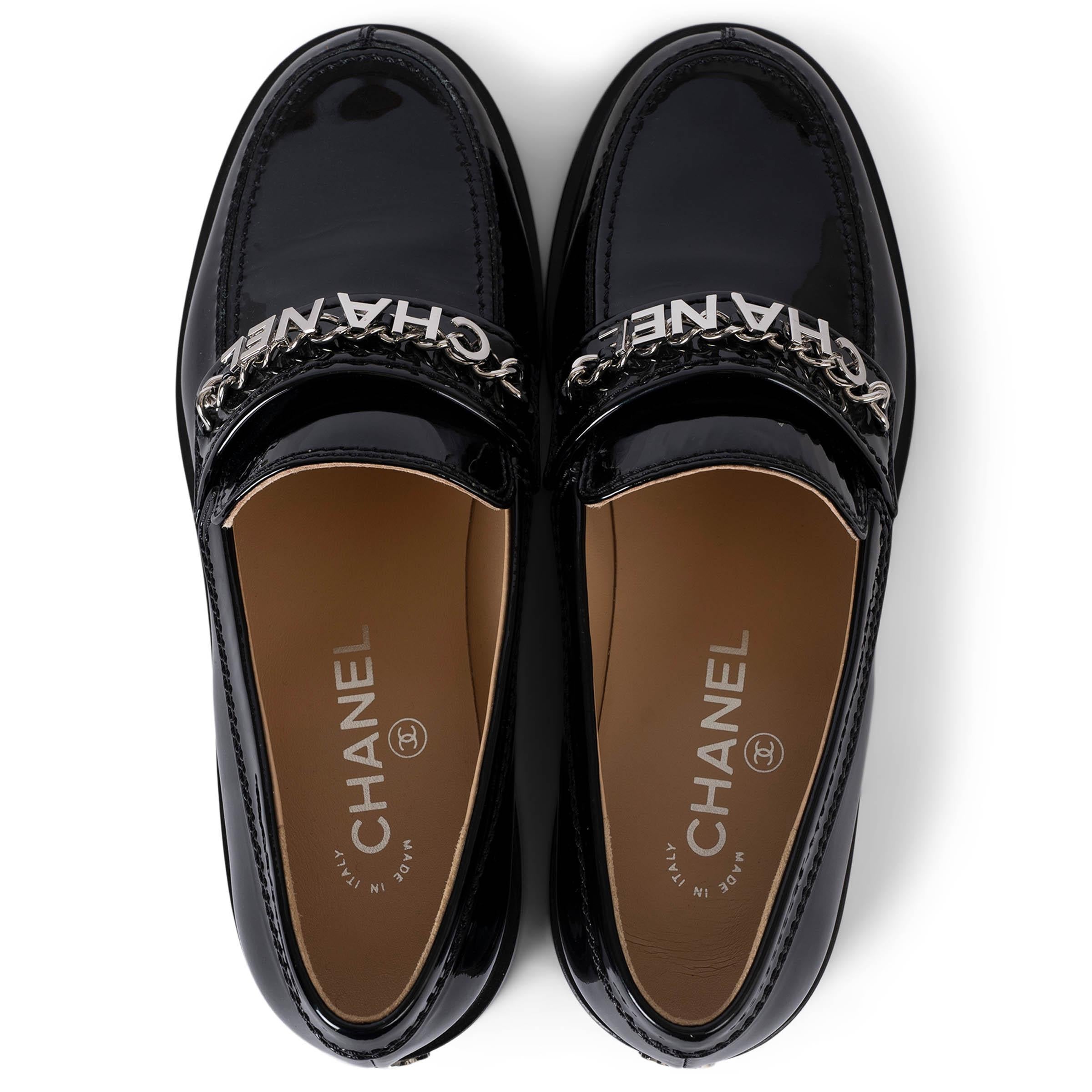 CHANEL black patent leather 23A DAKAR LOGO PENNY Loafers Shoes 38.5 For Sale 1