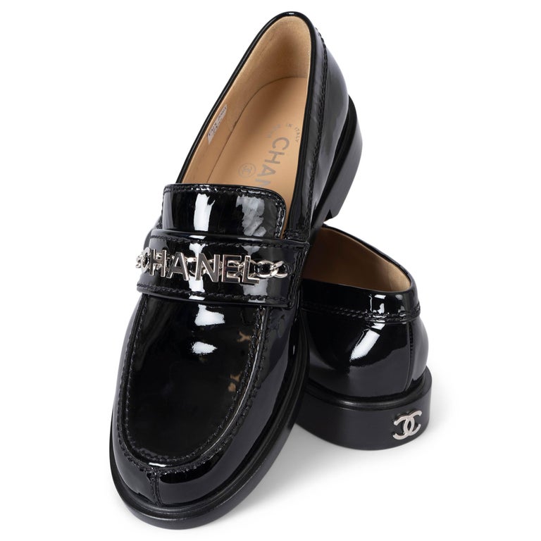 CHANEL black patent leather 23A DAKAR LOGO PENNY Loafers  display picture 2