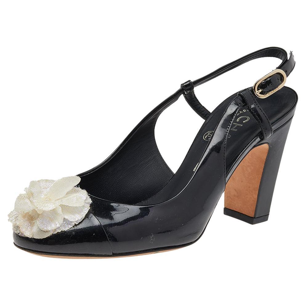 Classic Style Camellia Pointed Toe Toe Cap Plus Size High Heel Sandals