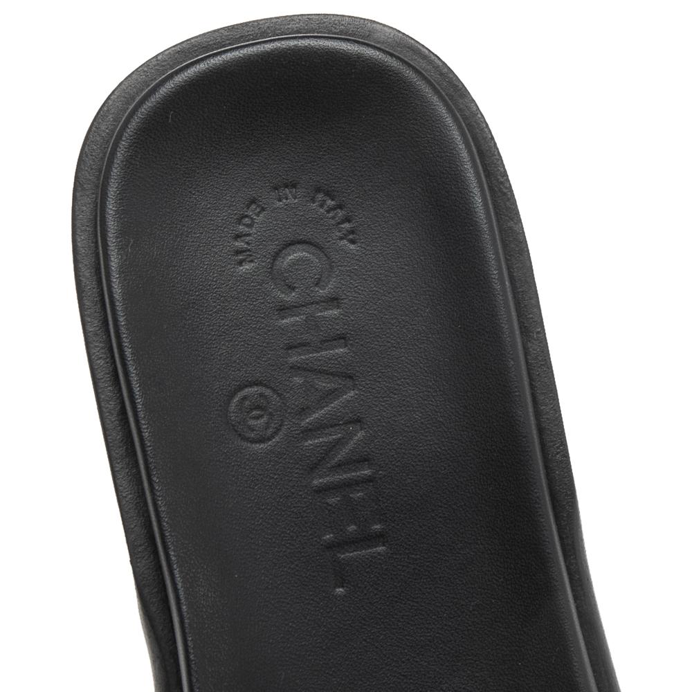 Chanel Black Patent Leather CC Flat Slides Size 38.5 1