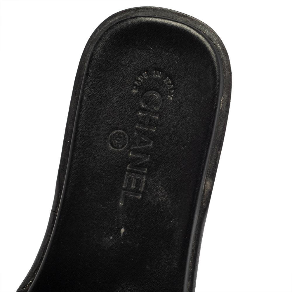 Chanel Black Patent Leather CC Flat Slides Size 39 1